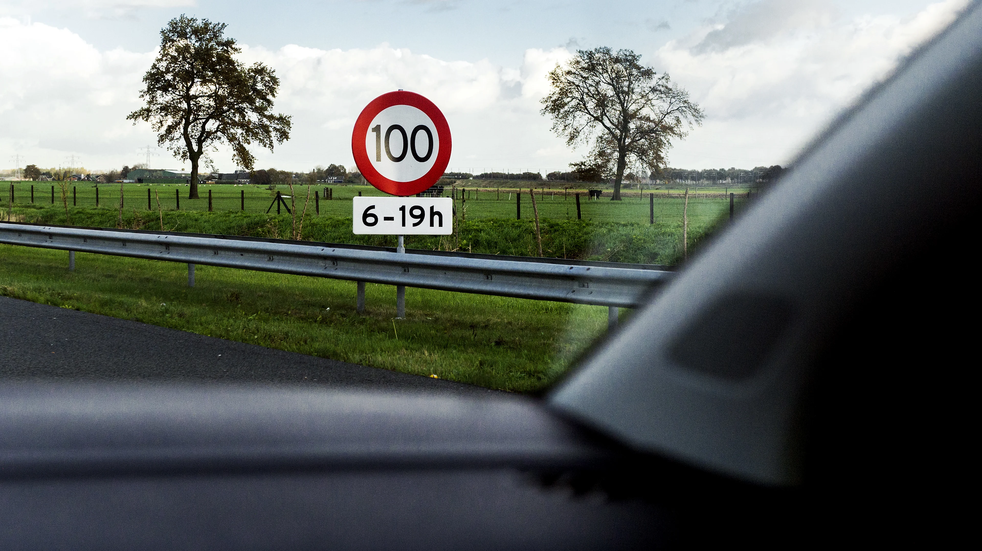 Let op boetes: donderdag 100 km/u op eerste snelwegen