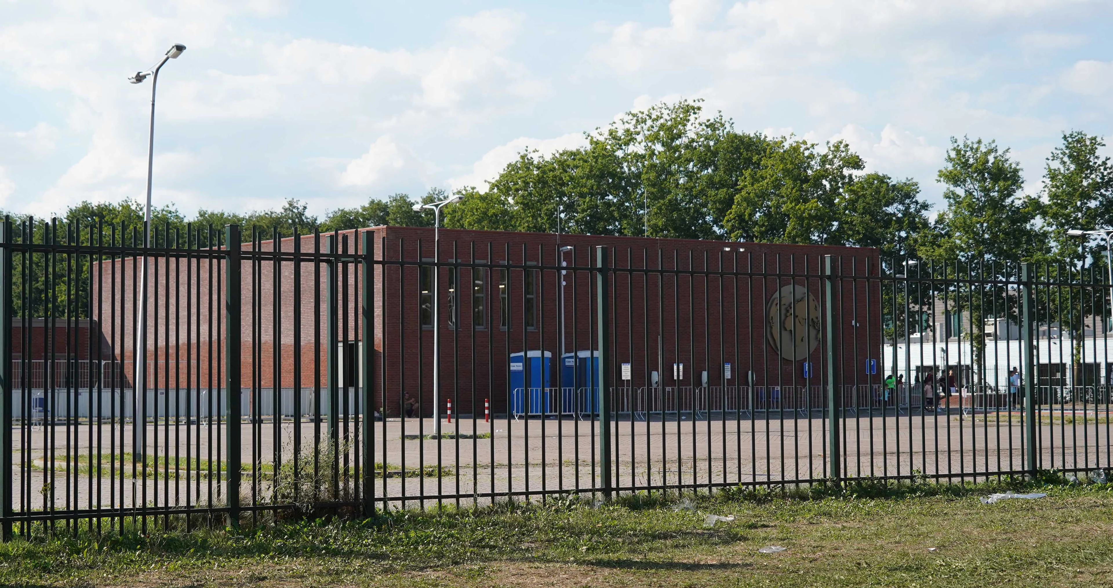 NFI doet onderzoek naar dood baby in noodopvang Ter Apel