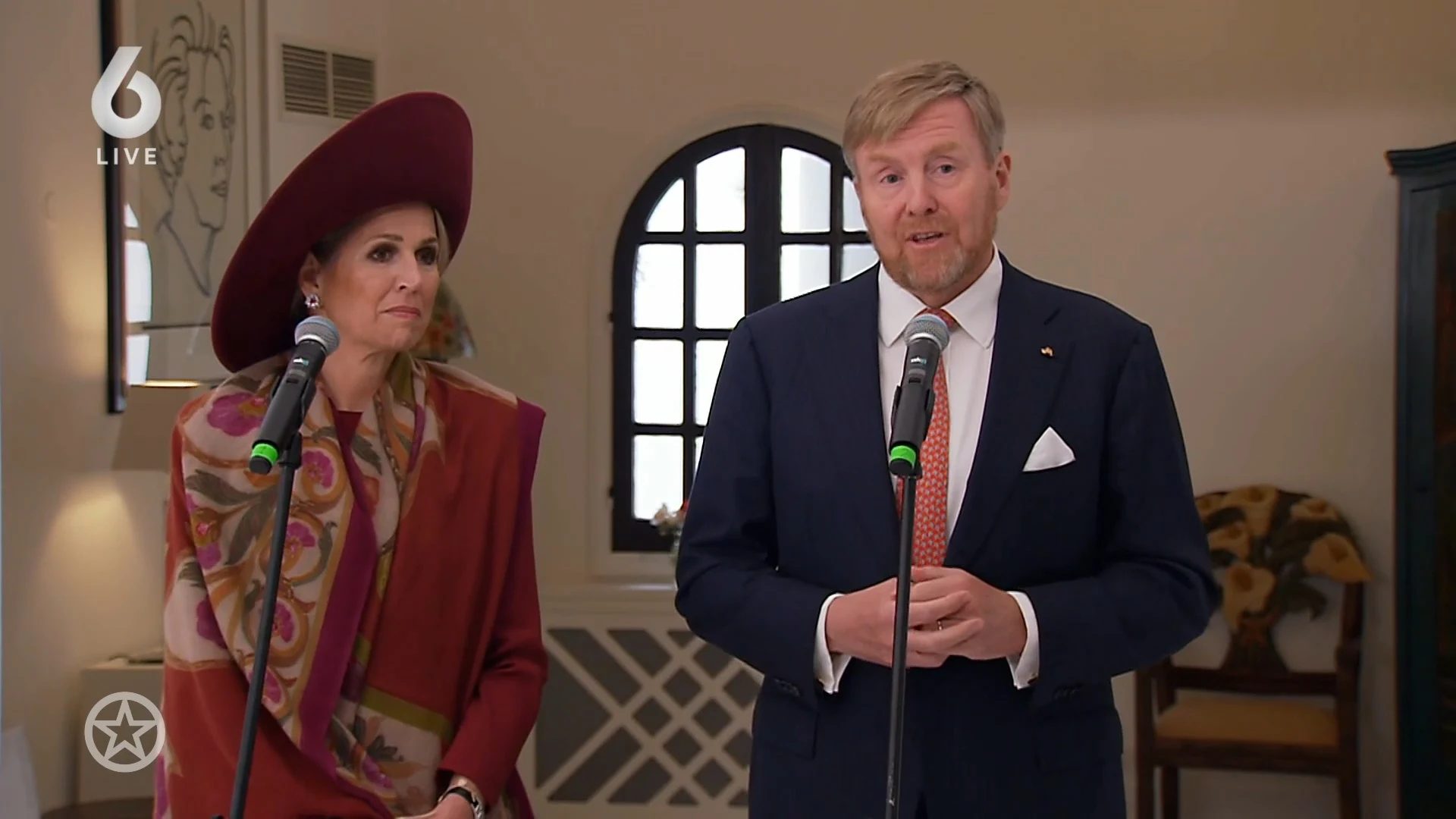 Koningspaar flink onder vuur