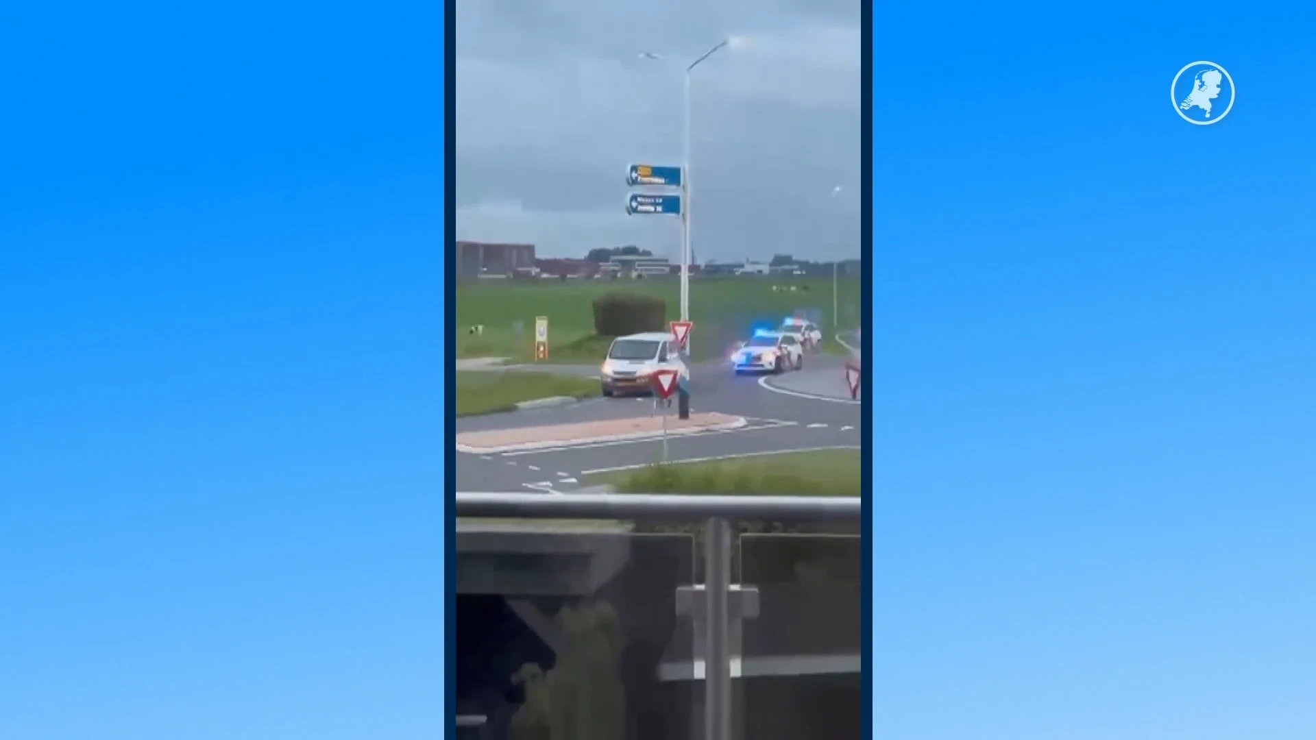 Wildwesttaferelen in Drenthe en Overijssel: politie jaagt uur lang op bestelbus