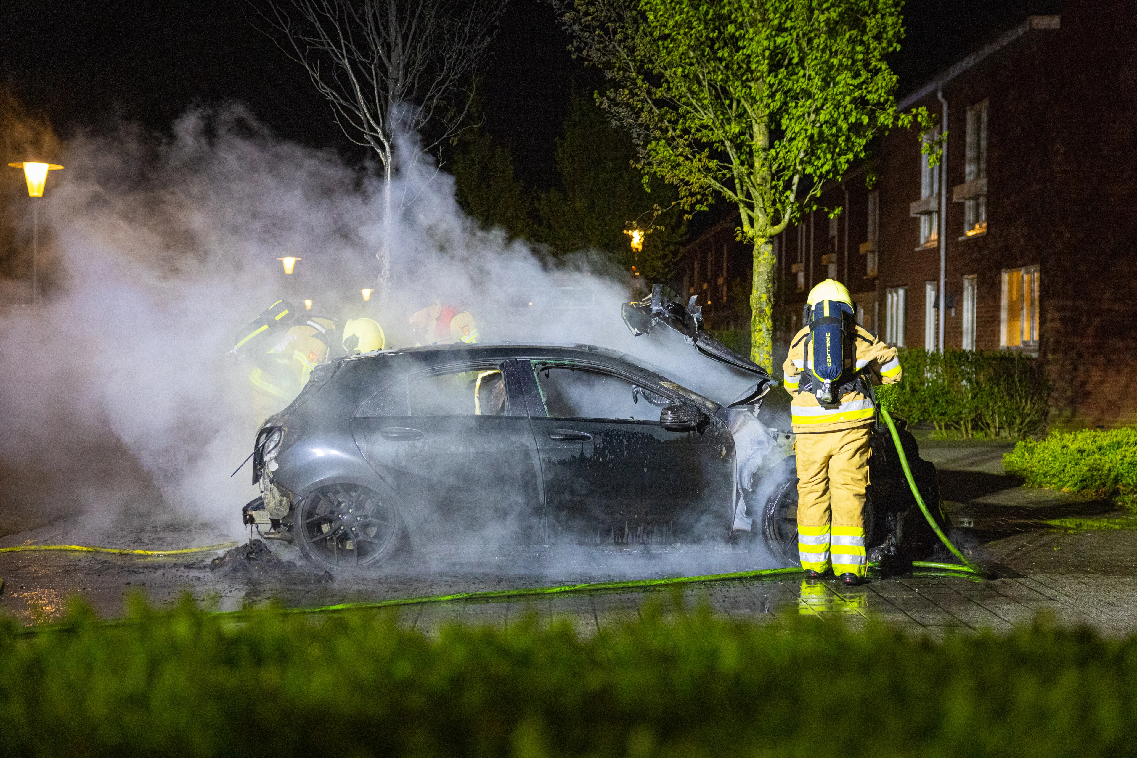 Autobranden zorgen voor onrustige nacht in Zwolle