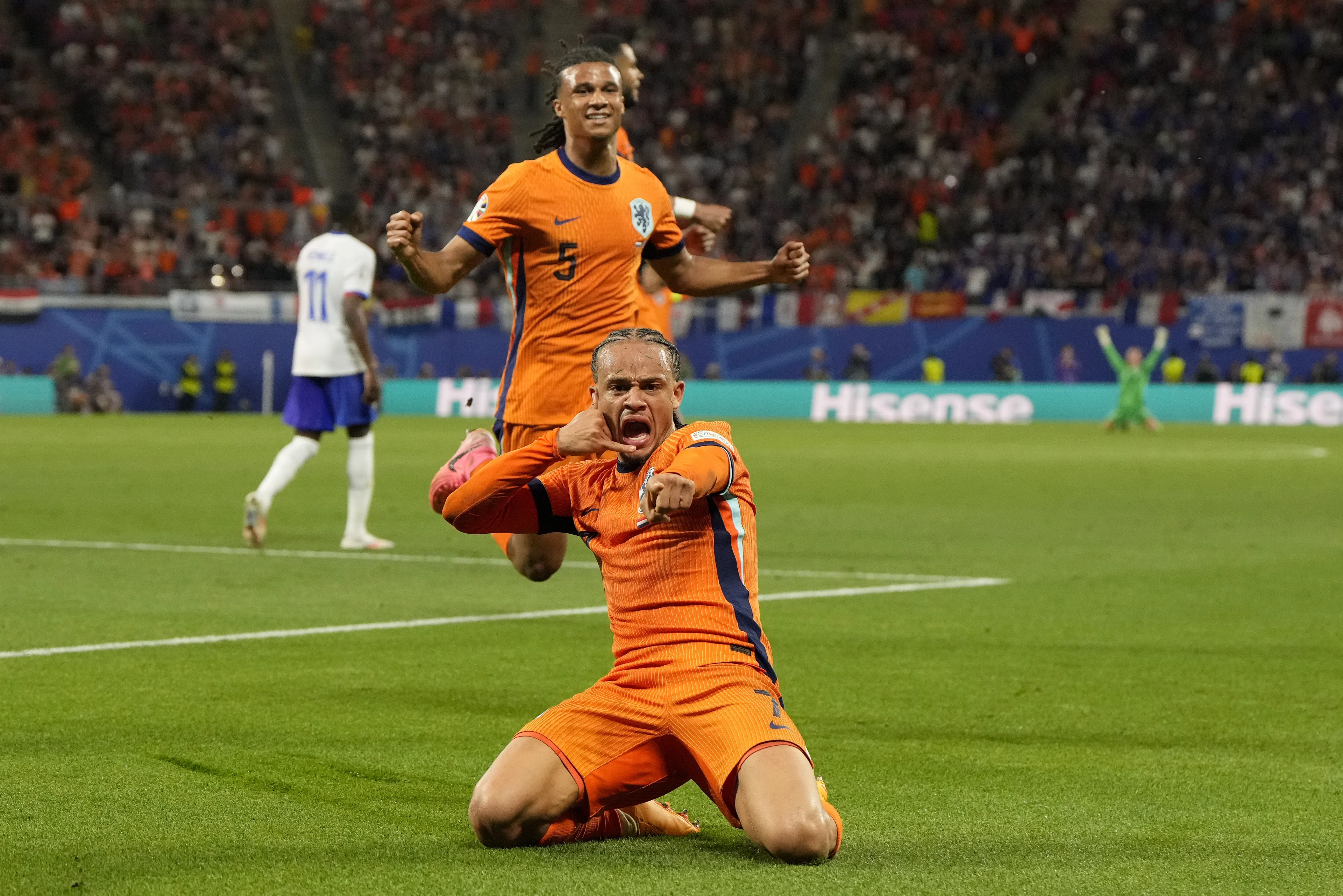 Voetbalprominenten op de BBC: goal Nederland was geen buitenspel