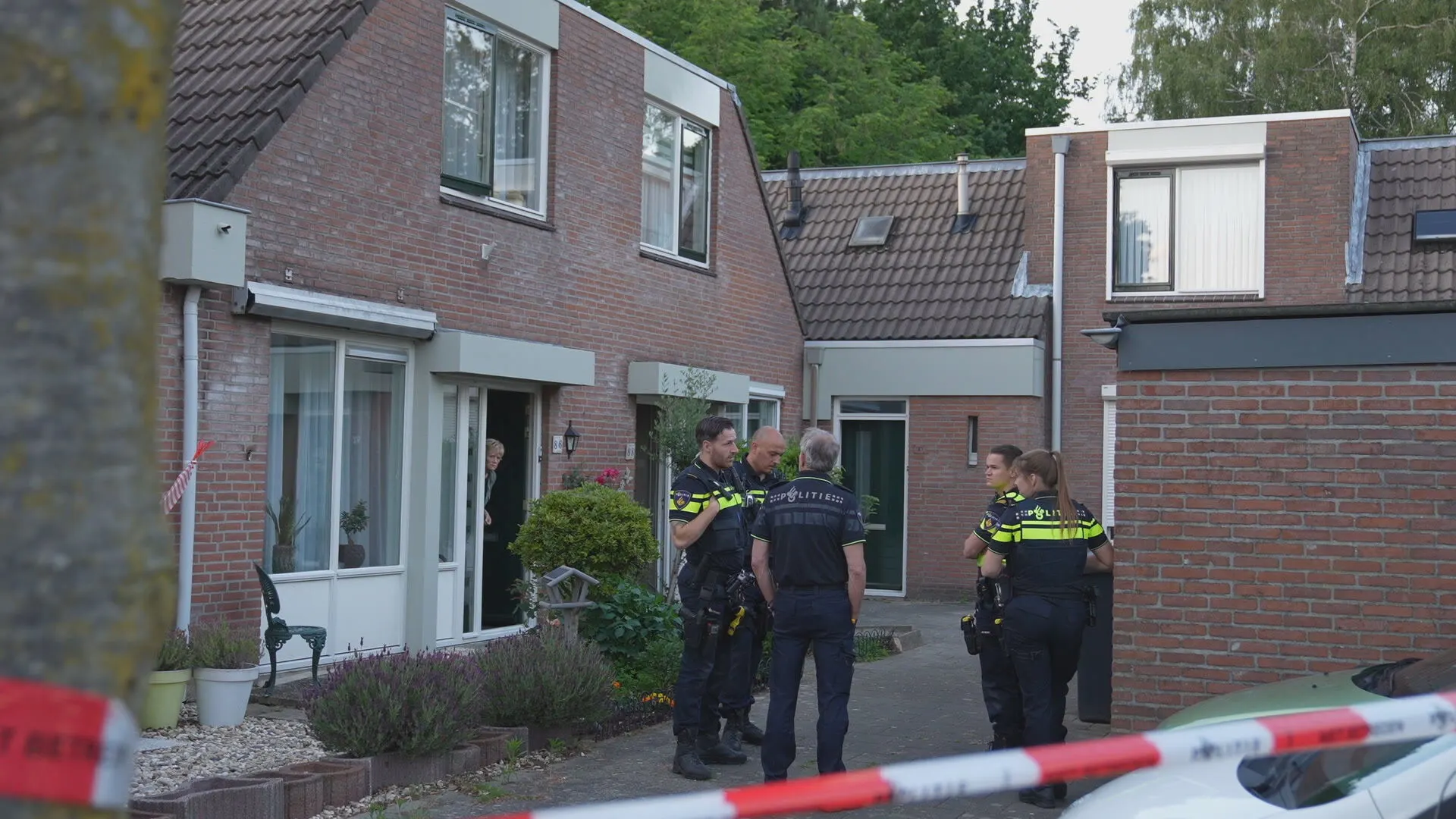 Twee overleden personen gevonden in woning Den Bosch