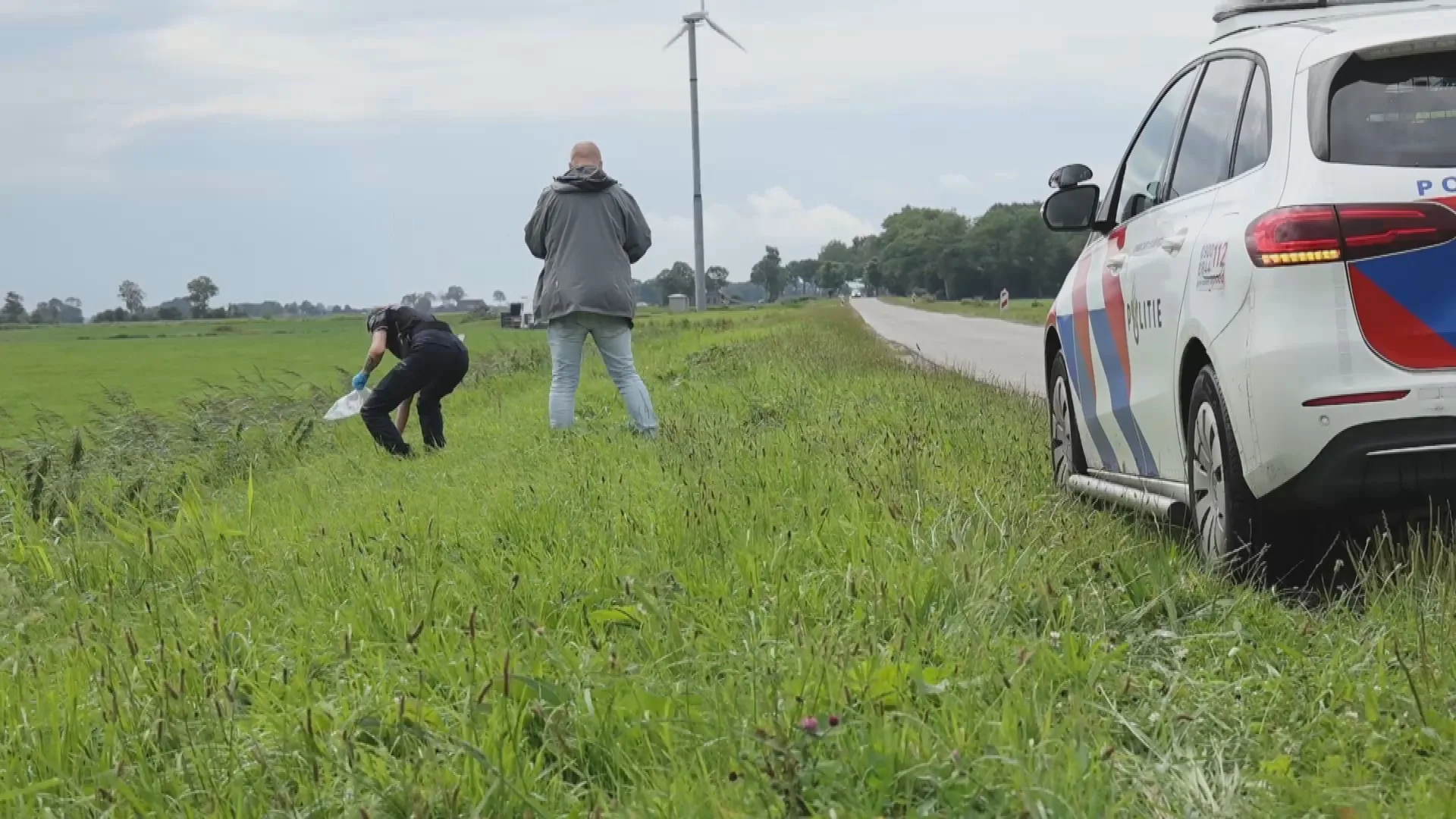 'Politie liet spullen slachtoffer na dodelijk ongeluk Burdaard urenlang liggen'