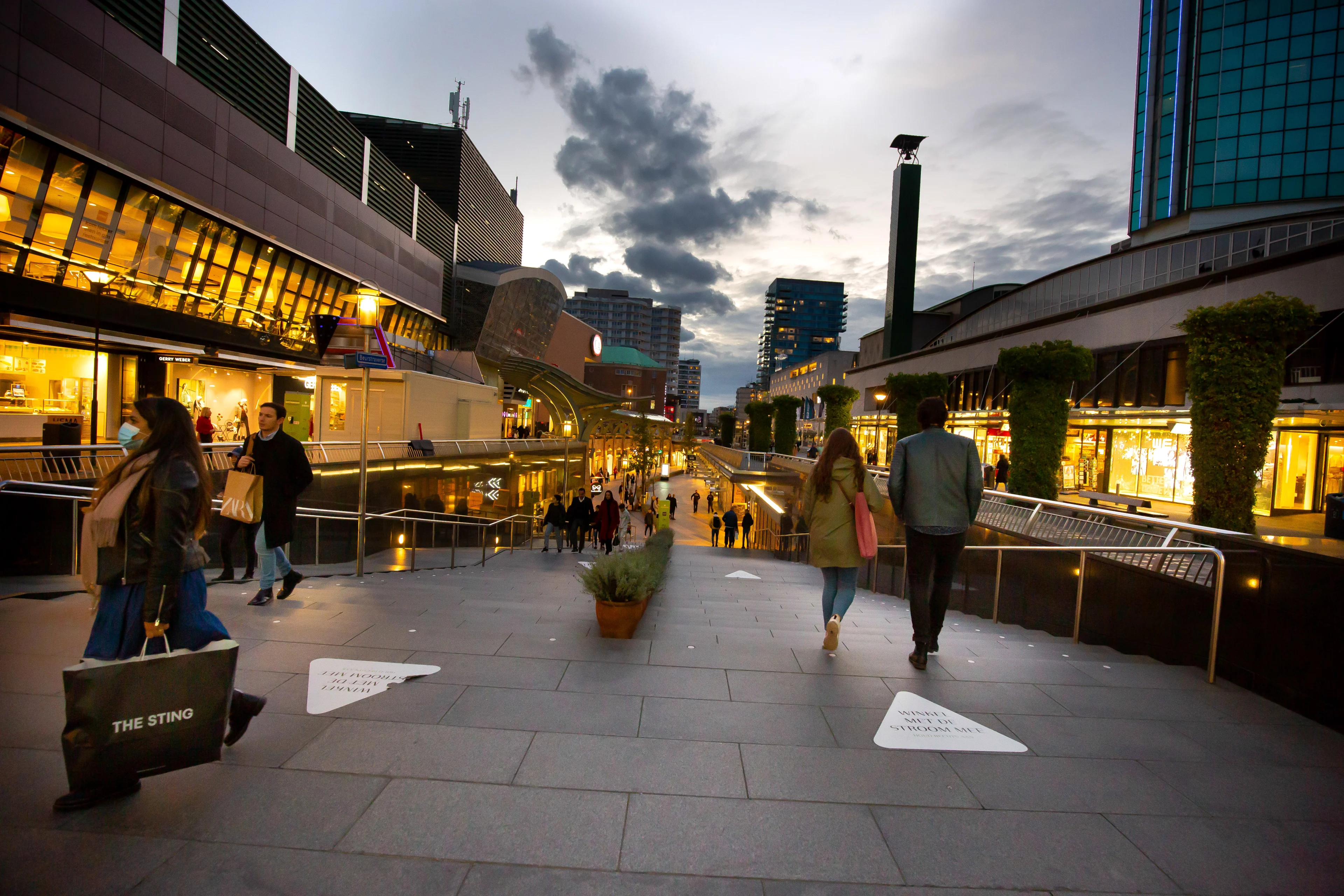 Koopavond en -zondag in de ban? Voor meerderheid Nederlanders dit sowieso al verleden tijd