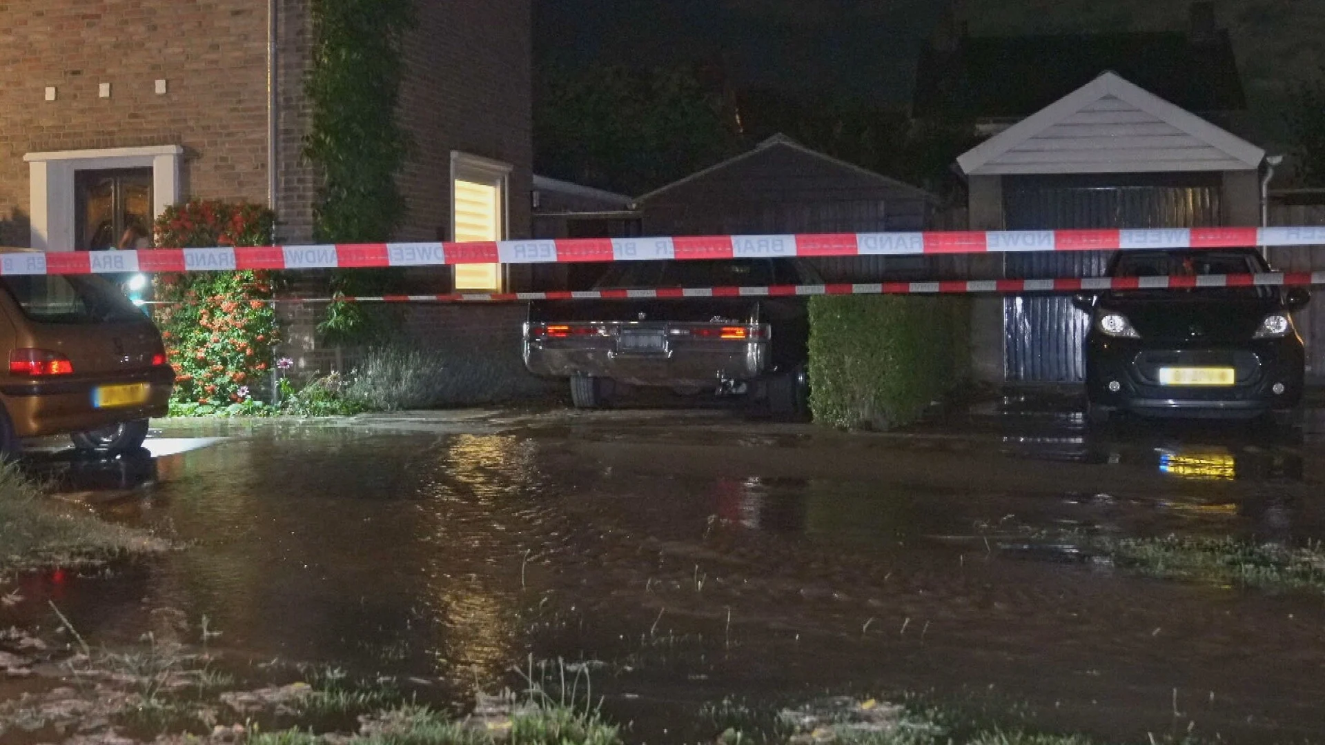 Opnieuw waterballet in Vlijmen door slecht afvoersysteem: 'Alles staat wéér blank'