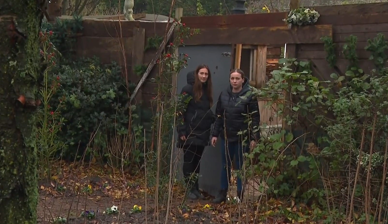 Volkstuintjes langs spoor Velsen-Noord moeten weg: 'Doet me heel veel pijn'