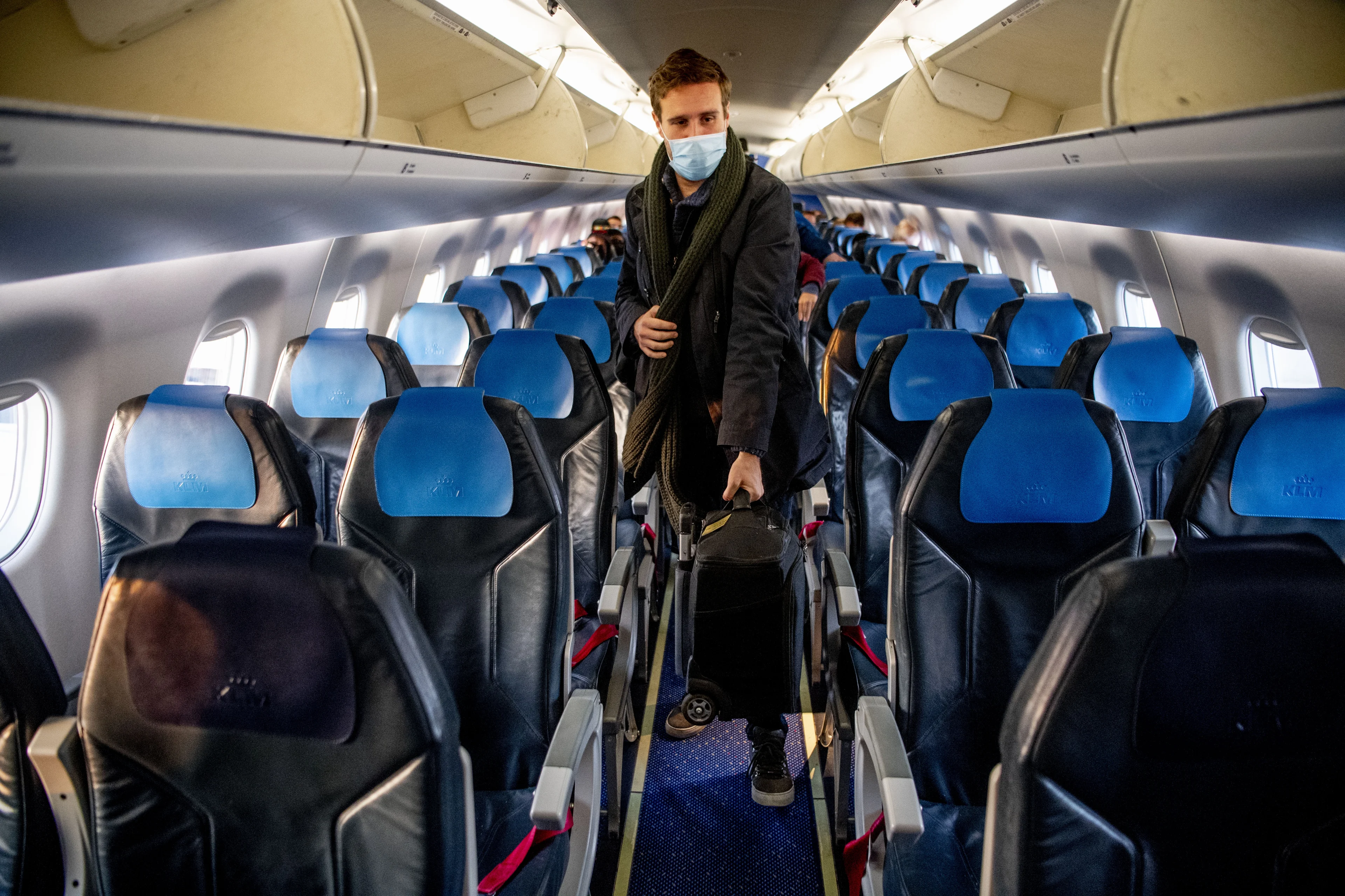 Vliegmaatschappijen stoppen met handhaven mondkapjes vanwege toenemende agressie