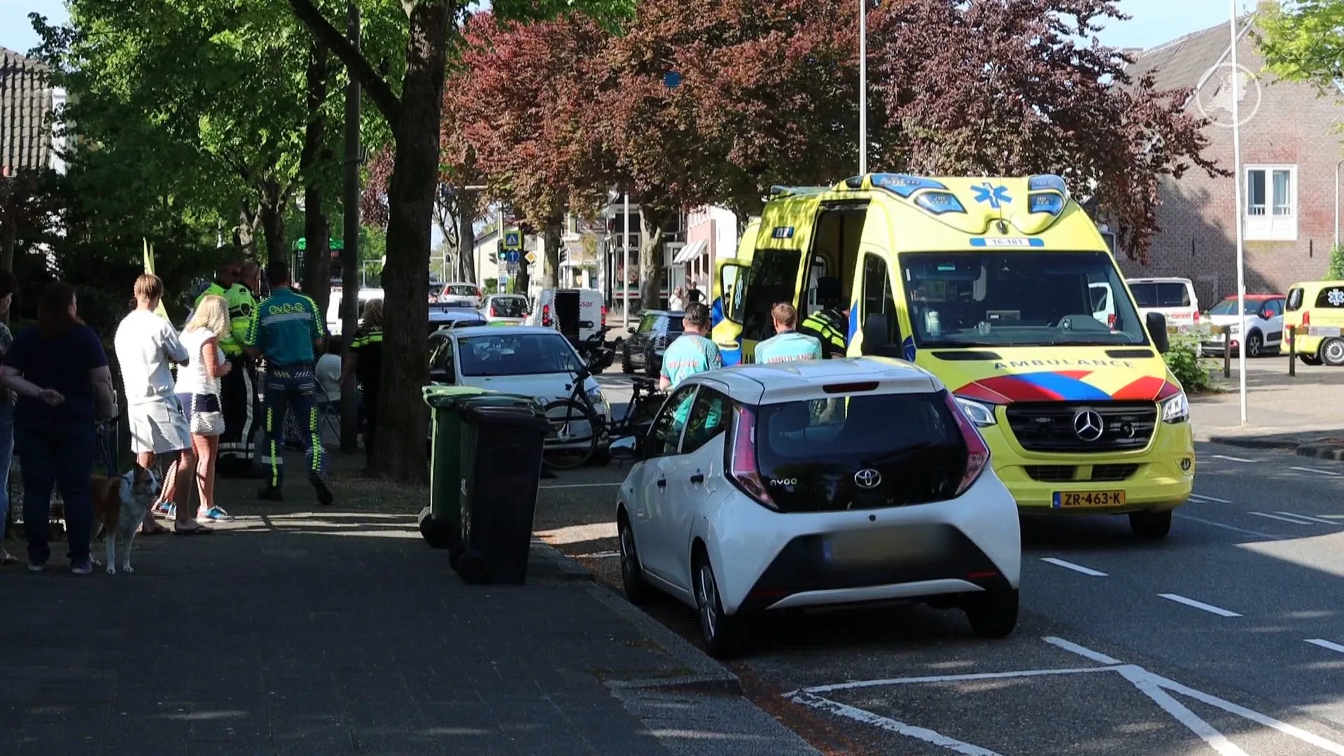 Vrouw en kind naar het ziekenhuis na aanrijding in Sassenheim