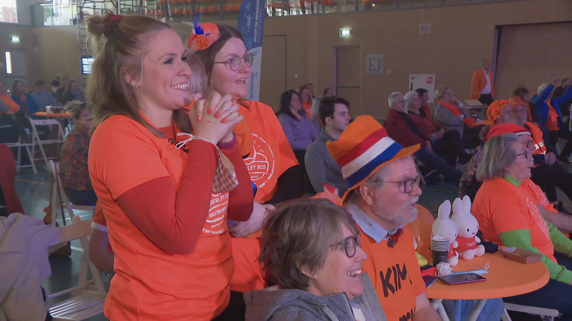 Familie en vrienden Kimberley Bos uitzinnig na historische medaille: 'Brons is voor ons goud'