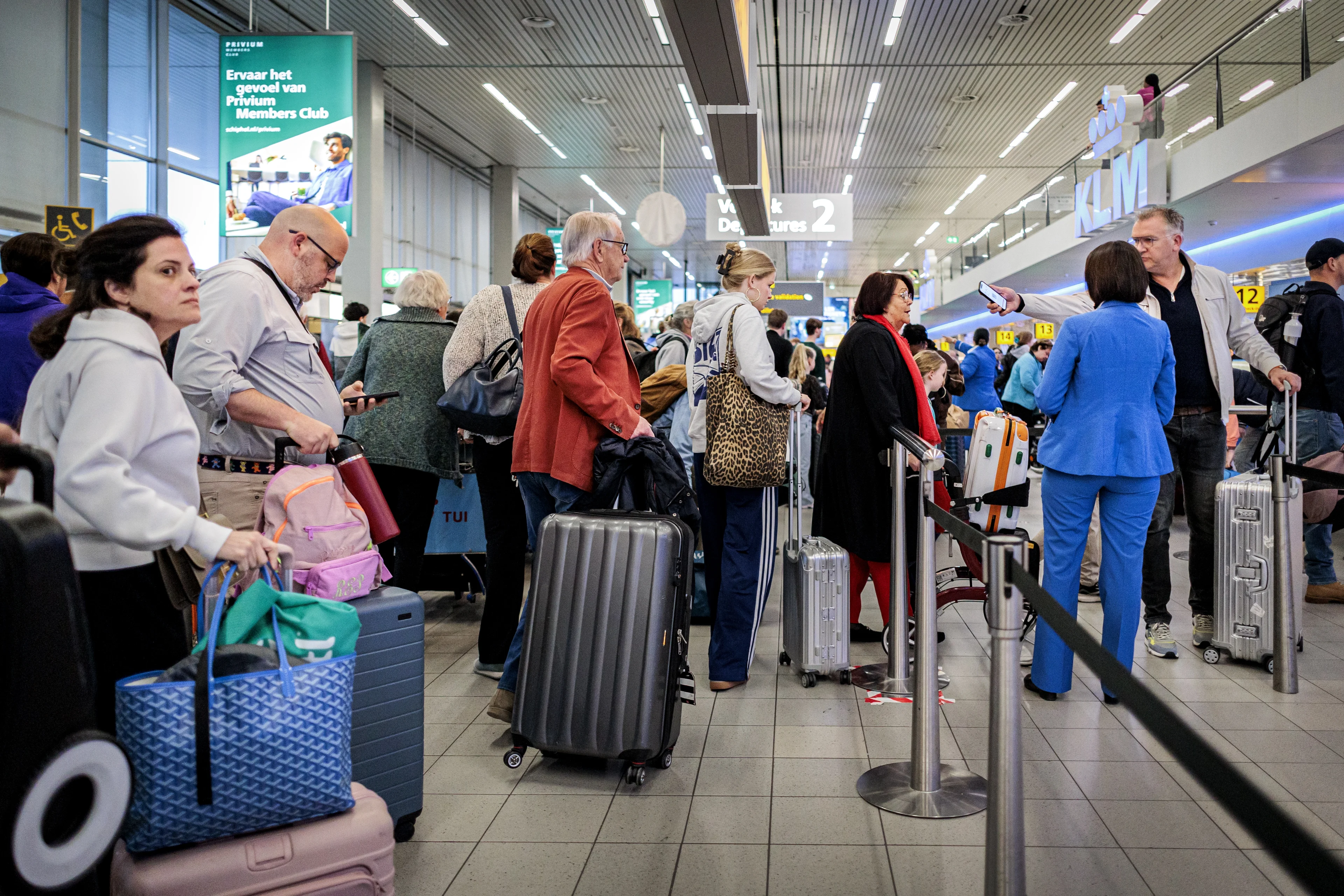 Grote drukte op Schiphol door begin paasweekend: 'We zijn voorbereid'