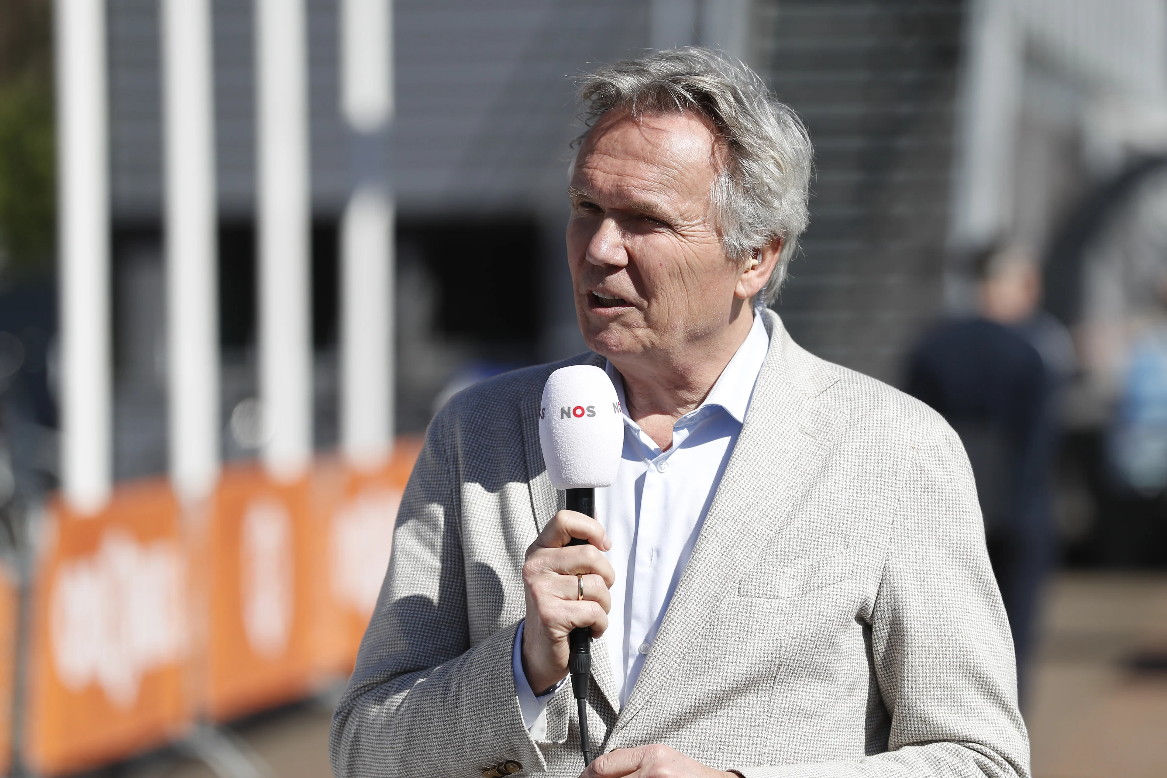 Tom Egbers gaat weer programma's maken voor NOS