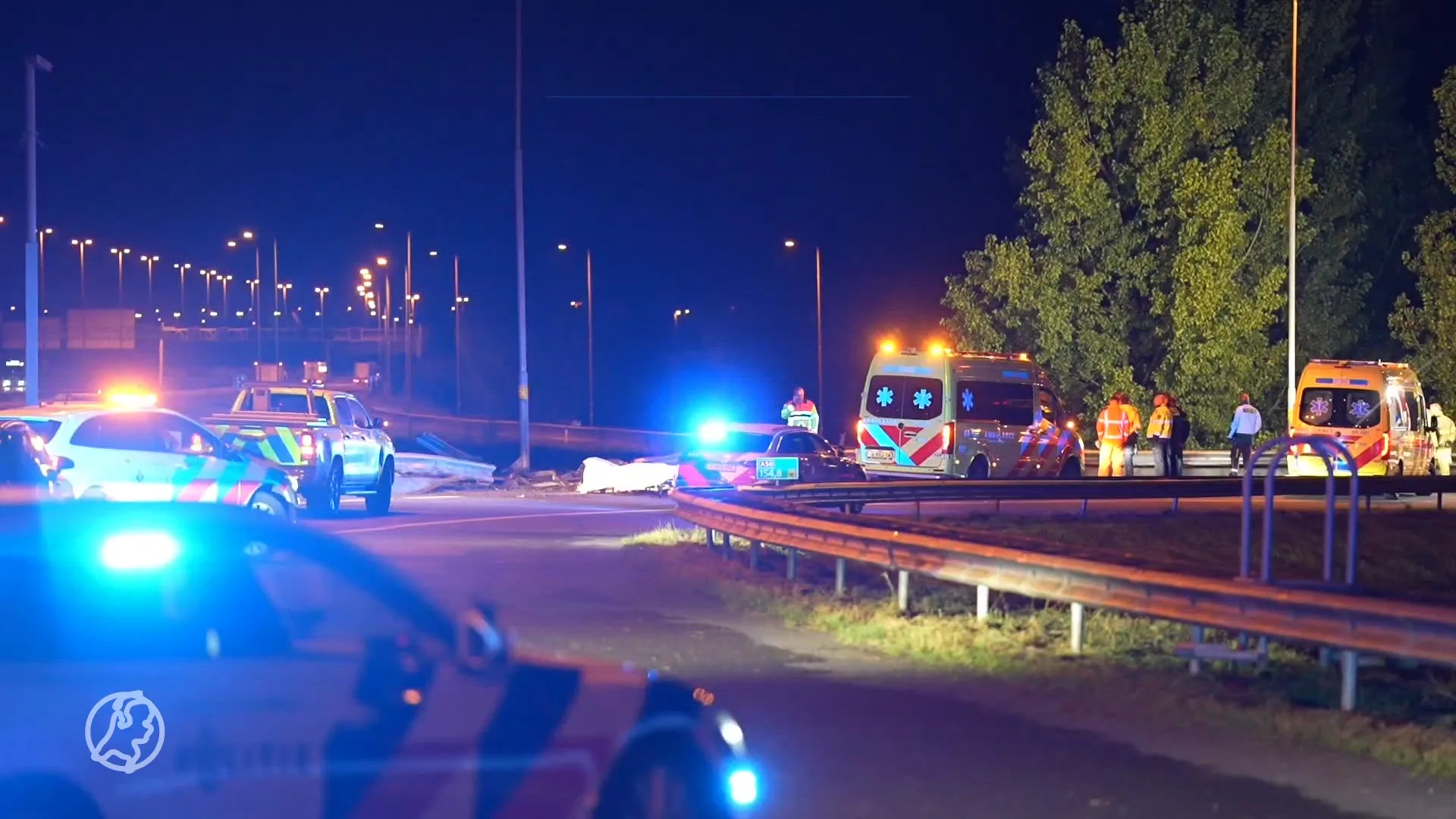 Kluis door voorruit bij fataal ongeval A50, politie zoekt vierde verdachte