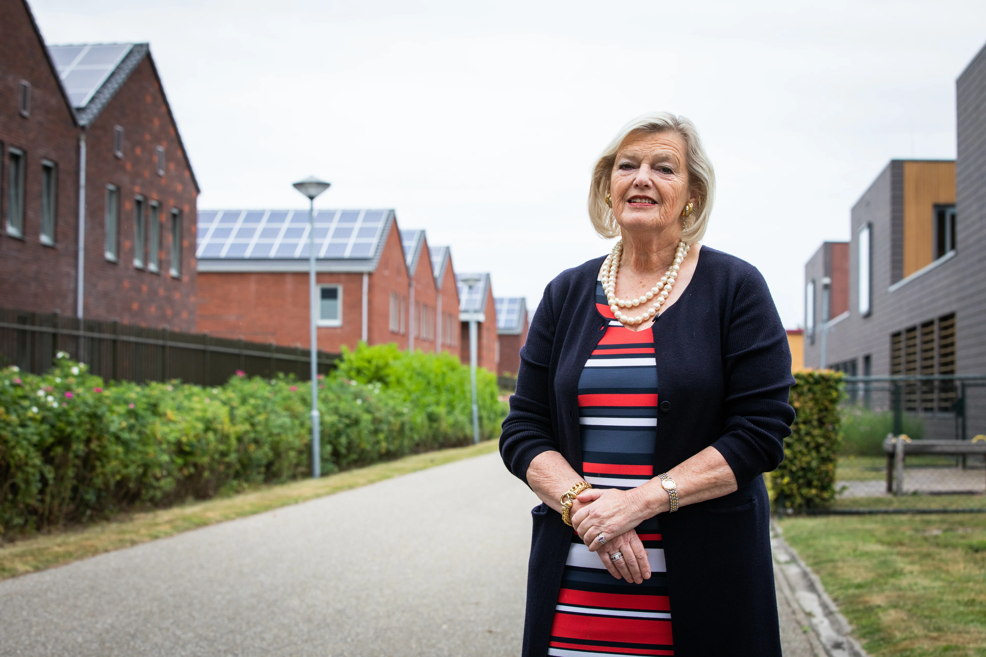 IND werkt met speciale taskforce grote berg aan asielaanvragen weg