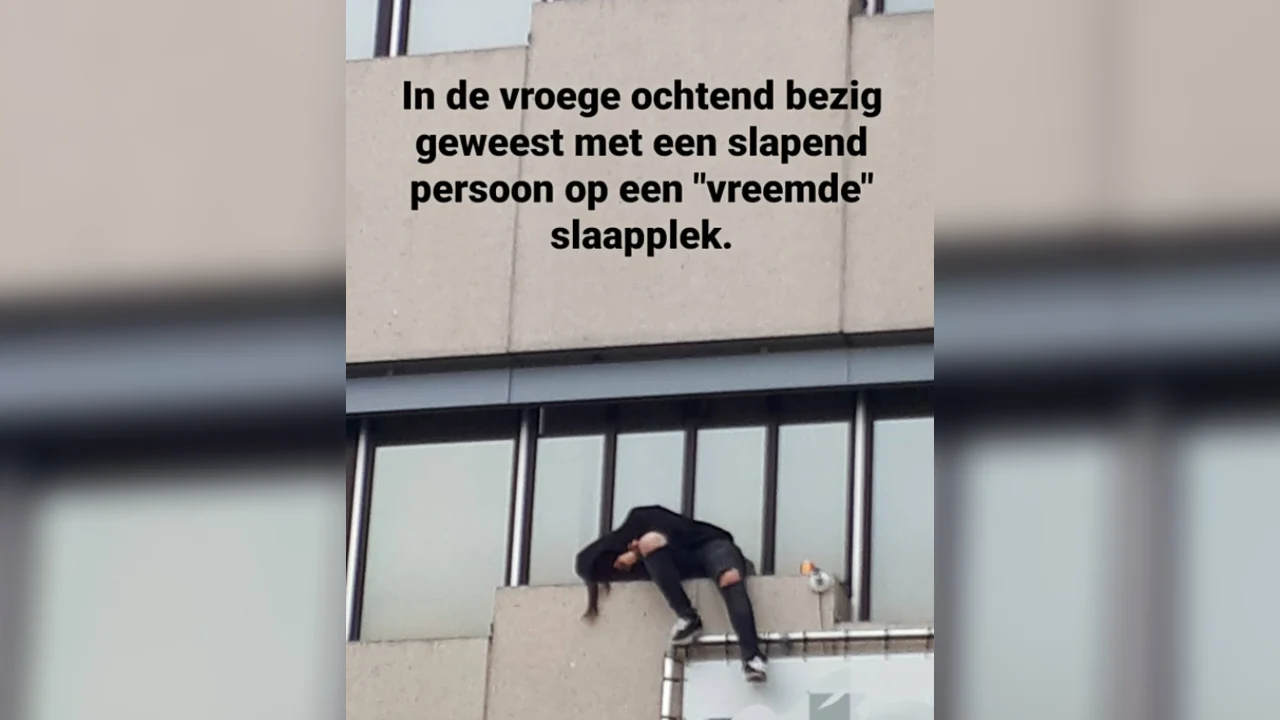Politie haalt slaper van gebouw in Best: 'Bleef gewoon doorslapen'