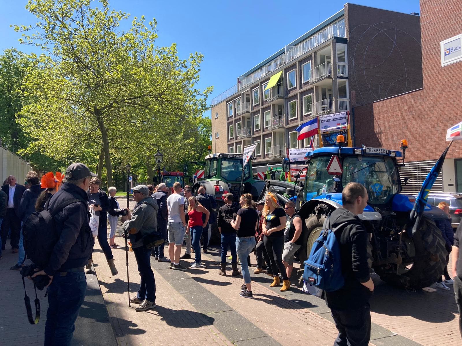 Acht opgepakte boeren bij boerenprotest Wijster vechten bekeuring aan bij rechter