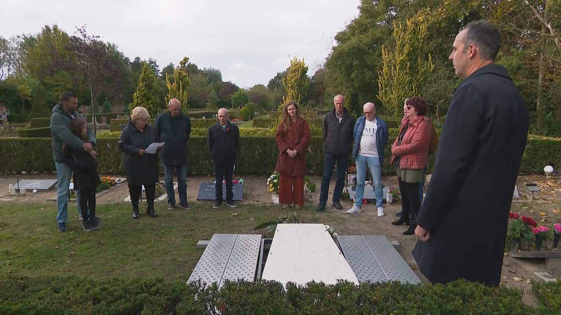 Richard die wekenlang dood in eigen woning lag woensdag begraven: 'Hij is nu waar hij wilde zijn'
