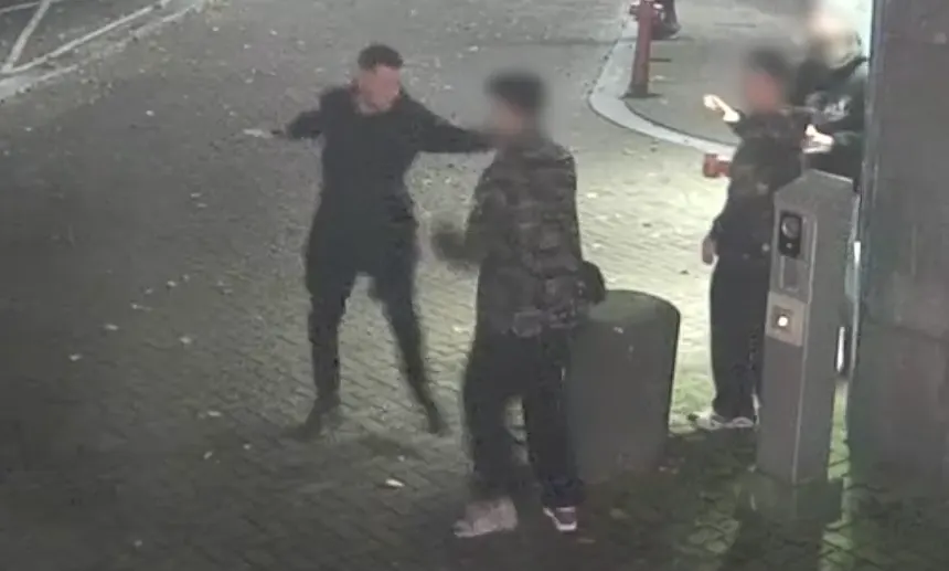 Politie deelt heftige beelden van steekpartij om sigaret 