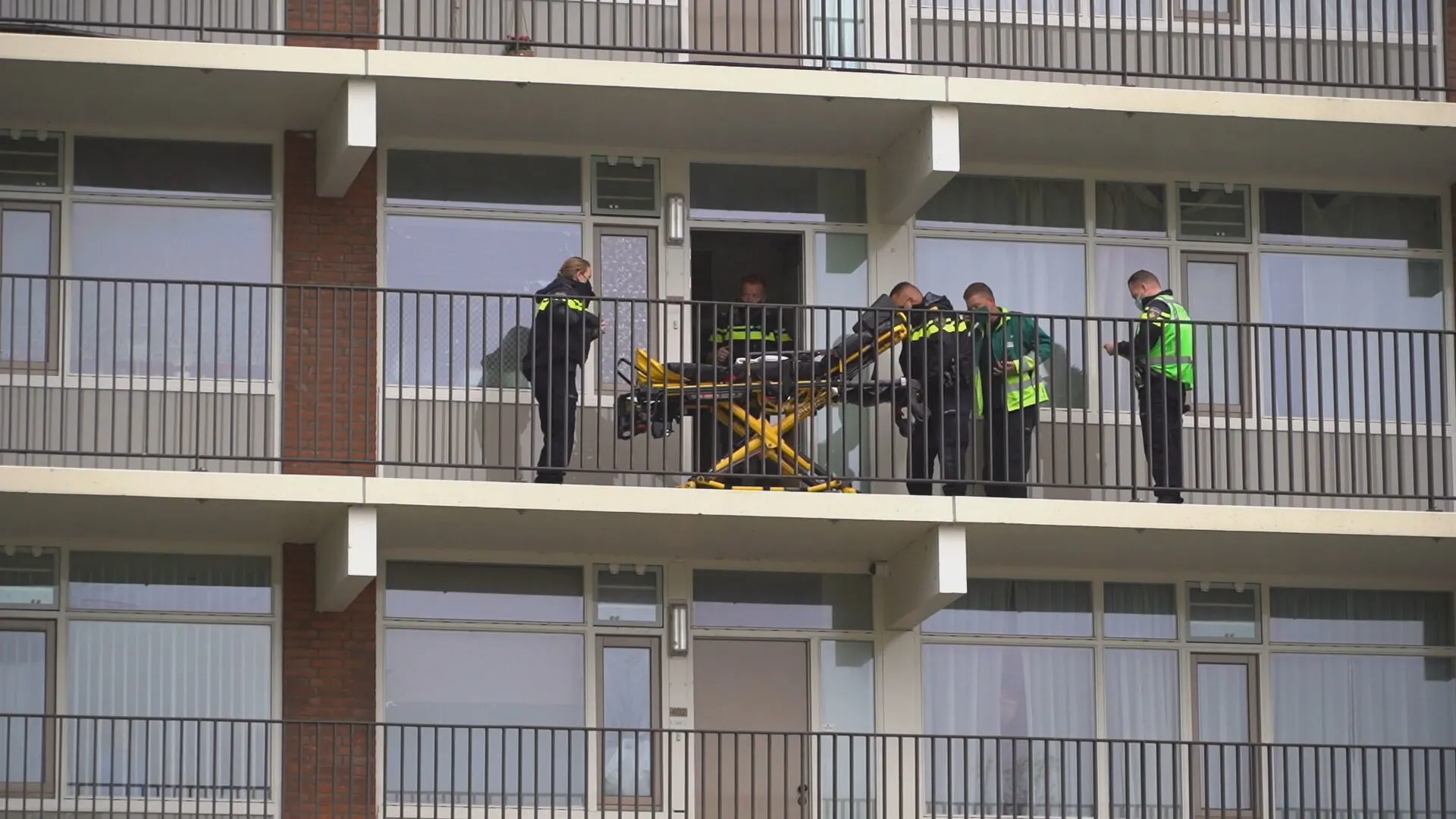 Man in Rotterdam zwaargewond door 'incident in relationele sfeer': vrouw aangehouden