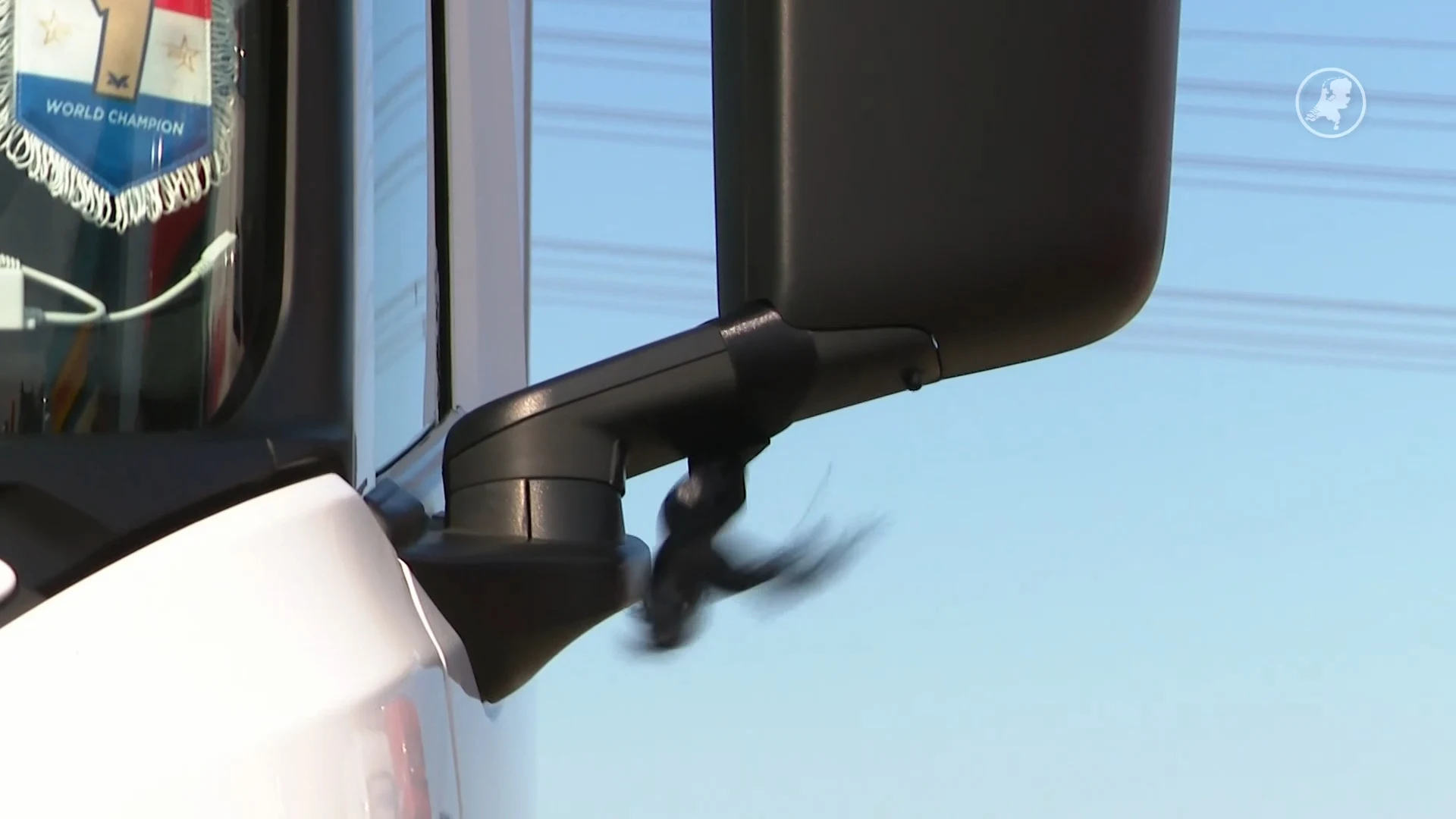 Na dood Ron (60) binden truckers rouwband om: ‘De maat is vol’