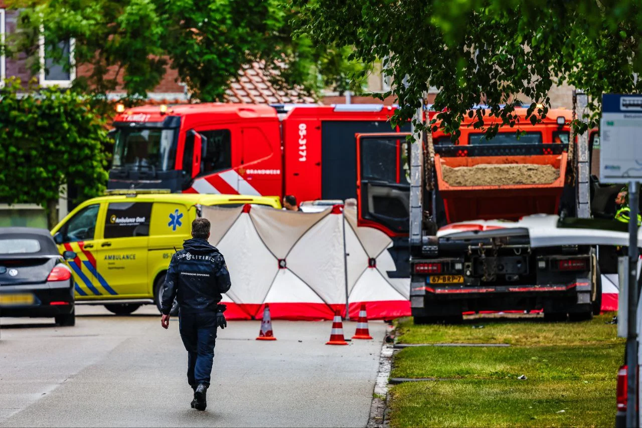 Jongen (14) overleden bij ongeval met vrachtwagen in Almelo