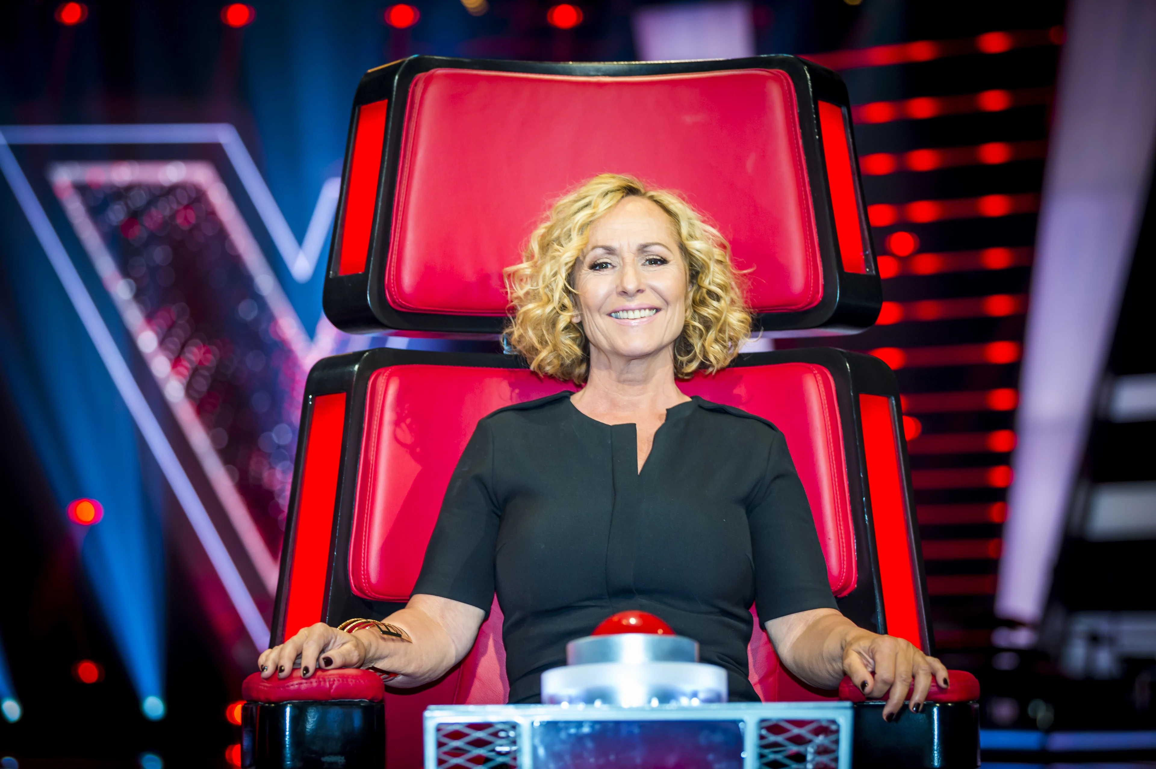 Angela Groothuizen wil al haar The Voice-talenten spreken na meldingen wangedrag