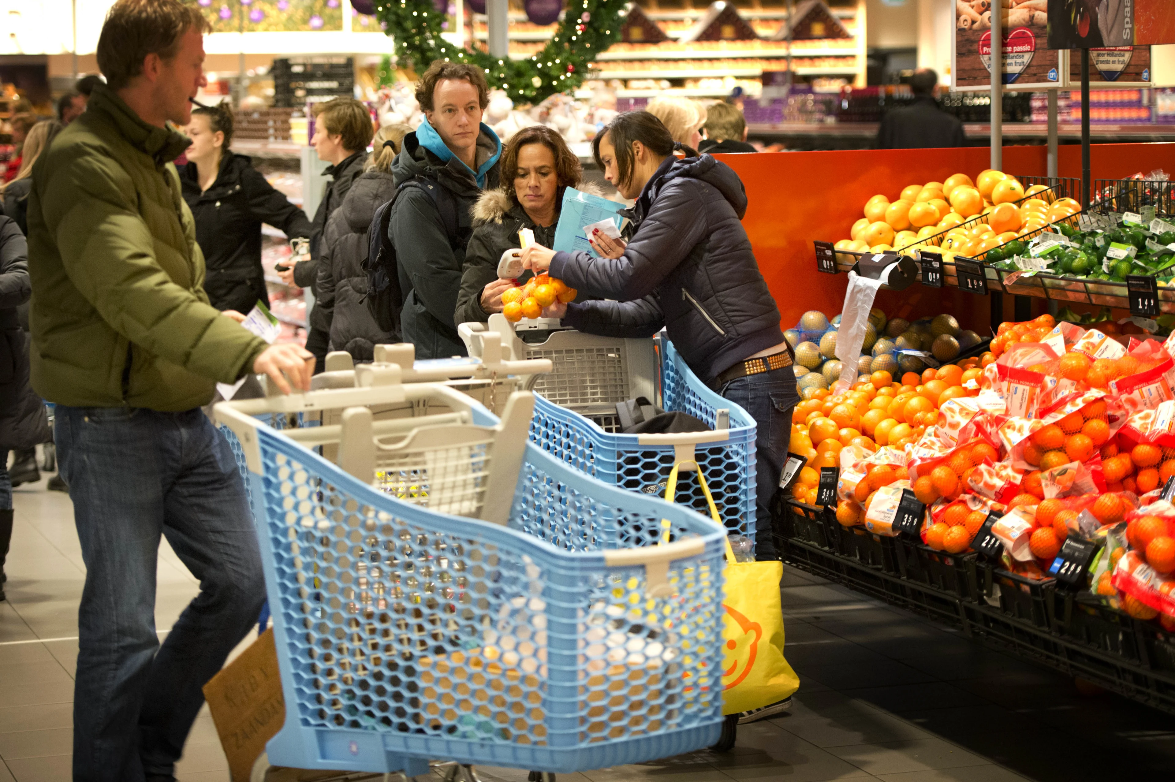 Veel winkels Albert Heijn in weken voor kerst tot middernacht open