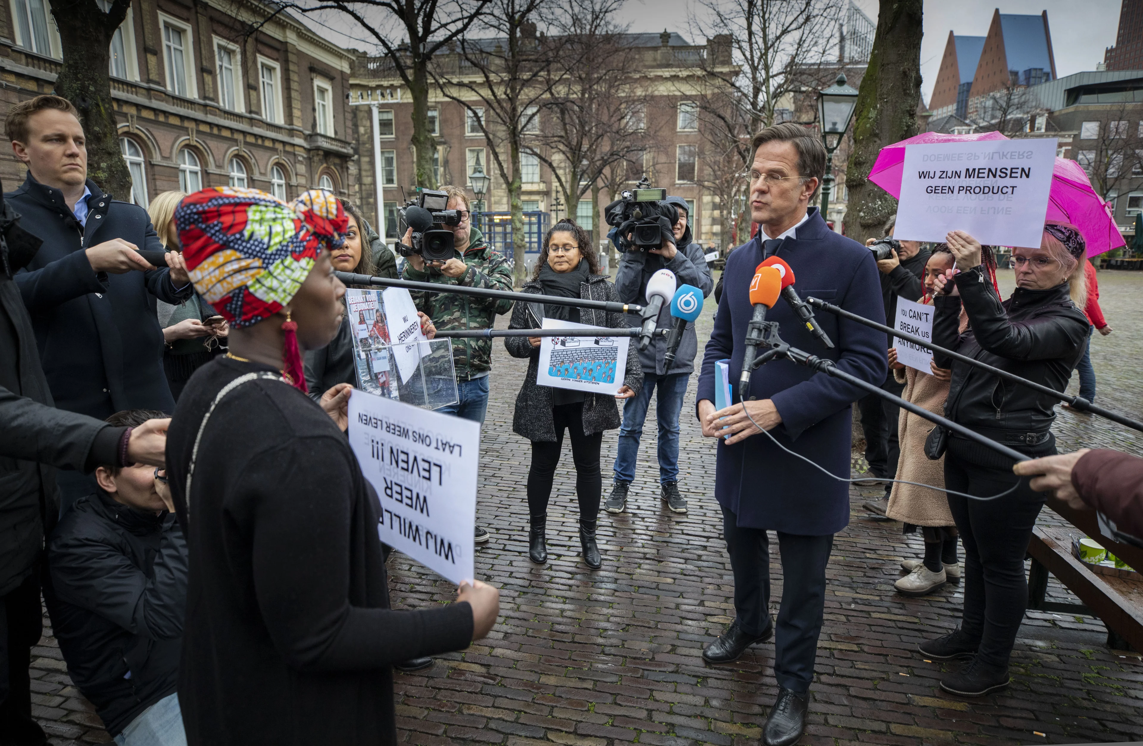 Ouders wachten gespannen op verslag toeslagenaffaire: 'Durf niets te verwachten'