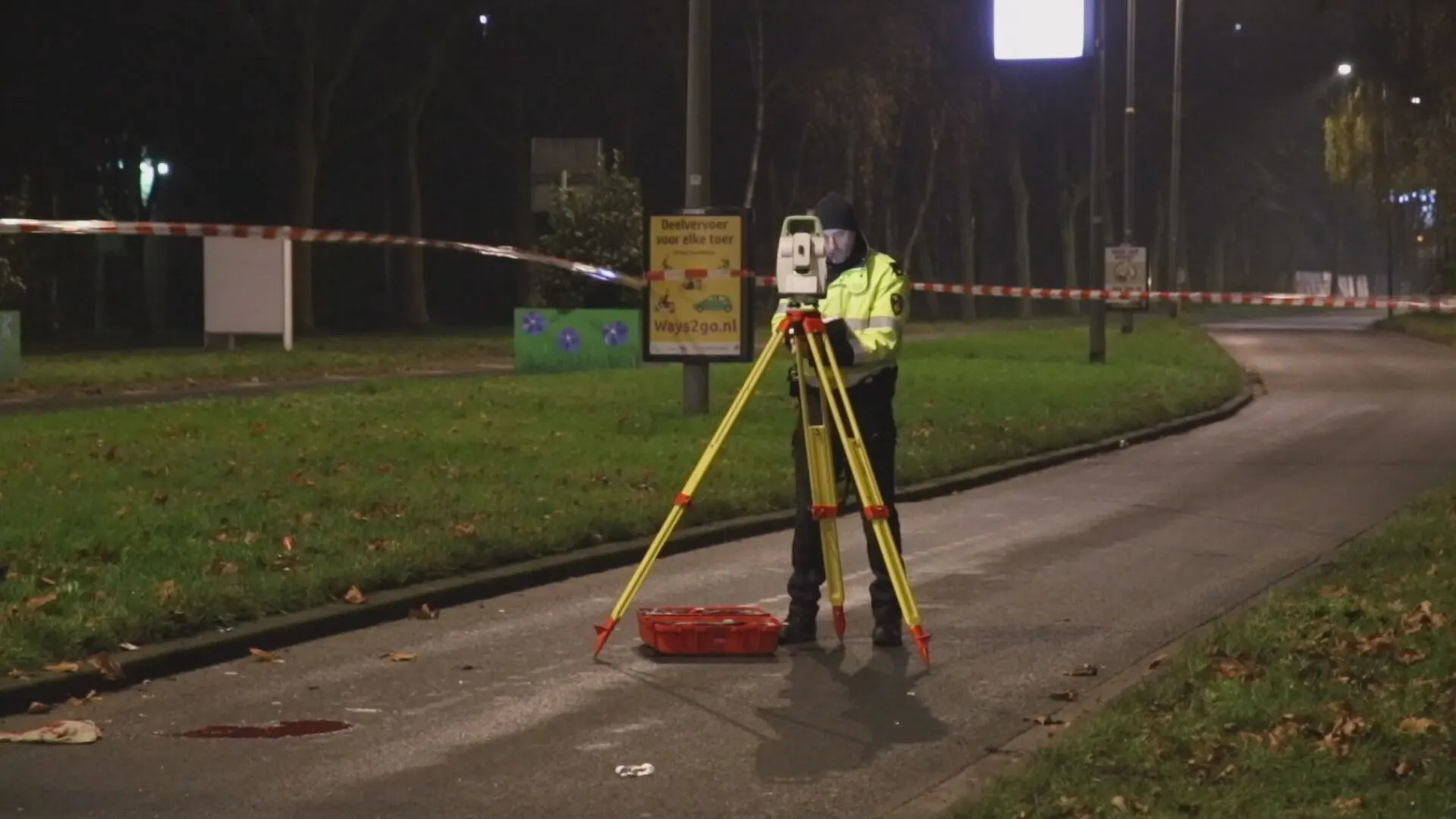 Voetgangster aangereden in Rotterdam, automobilist rijdt door