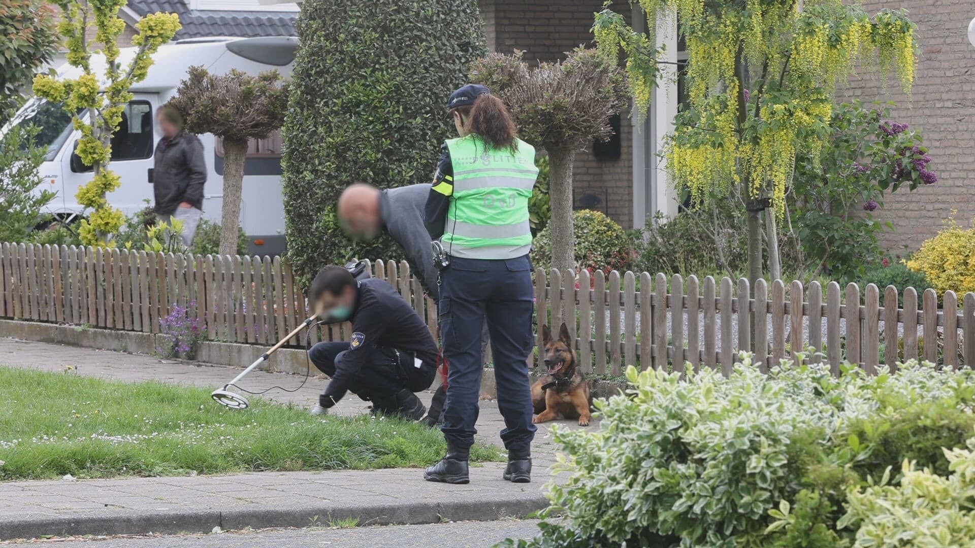 Huis beschoten in Waardenburg, mogelijk verband met grote afpersingszaak