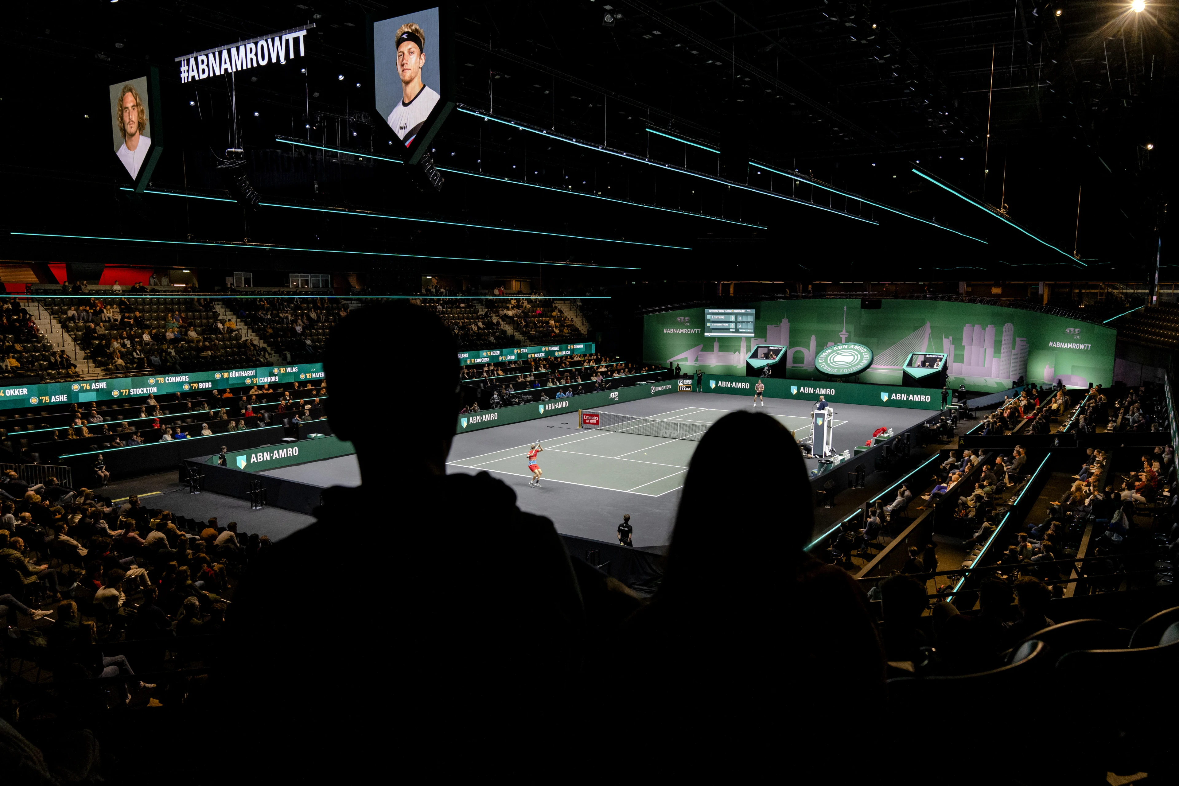 Wat een service! Tennisfans in Rotterdam mogen ondanks sluitingstijd wedstrijd afkijken