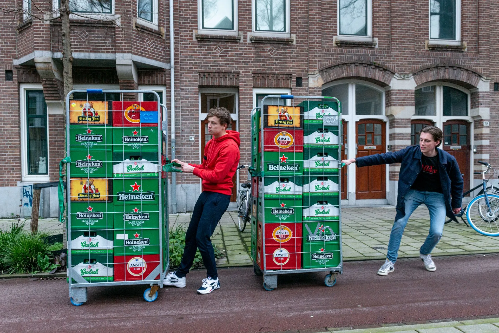 Kratje bier voor een tientje? Over twee weken zijn stuntprijzen verboden