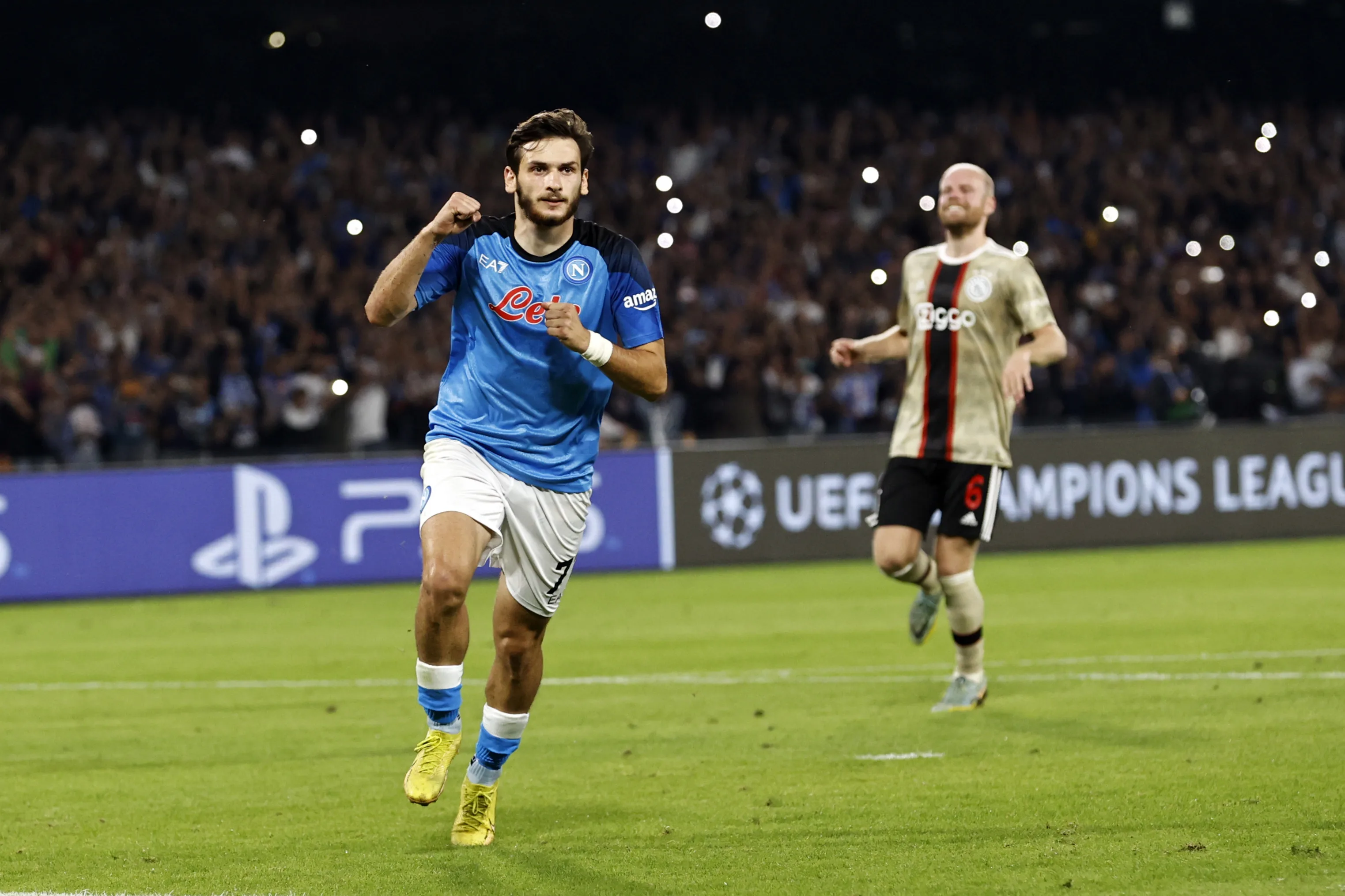 Opnieuw delft Ajax het onderspit tegen Napoli: met 4-2 naar huis gestuurd