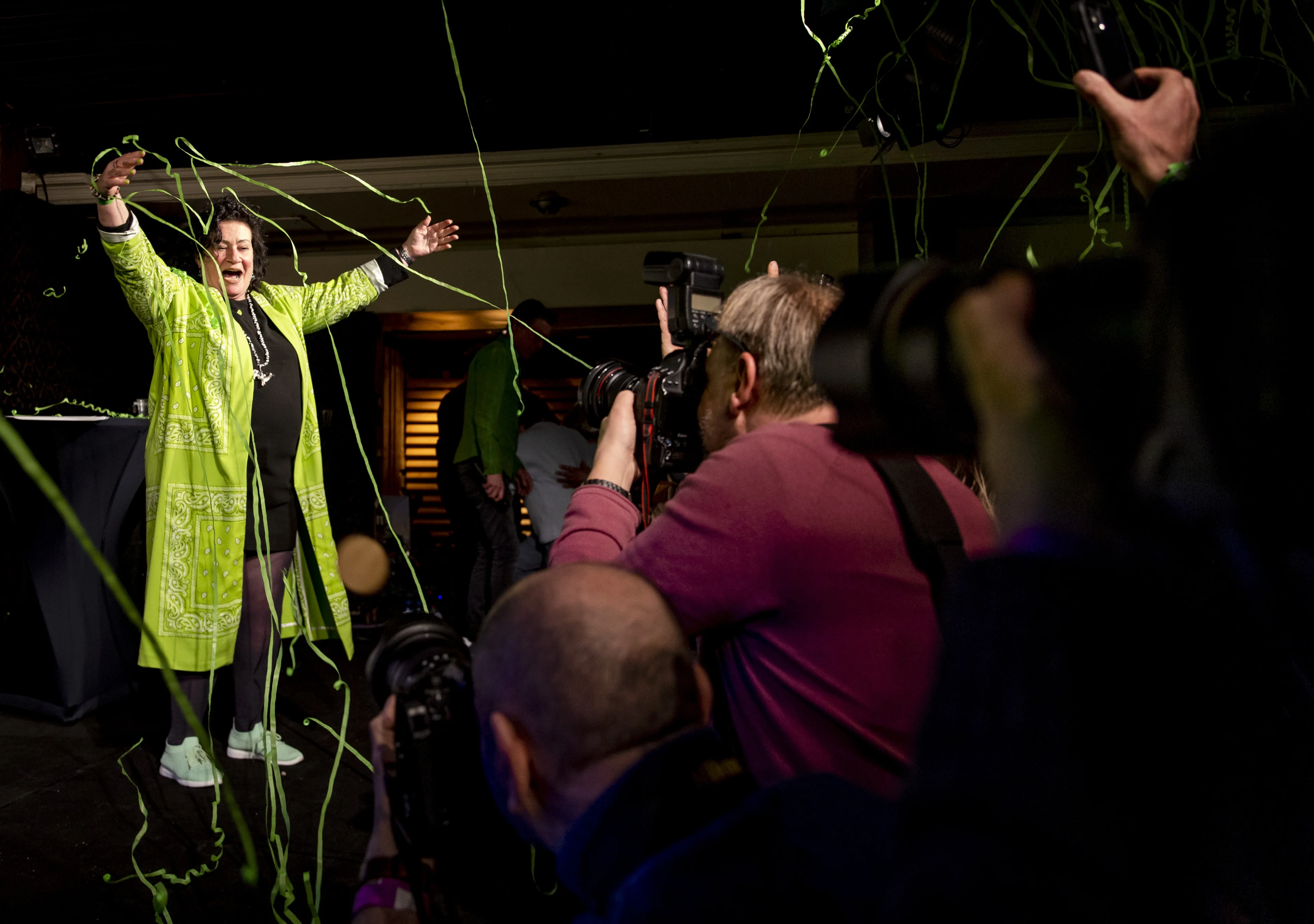 Van der Plas in overwinningsspeech na monsterzege: 'Wat is hier gebeurd?'