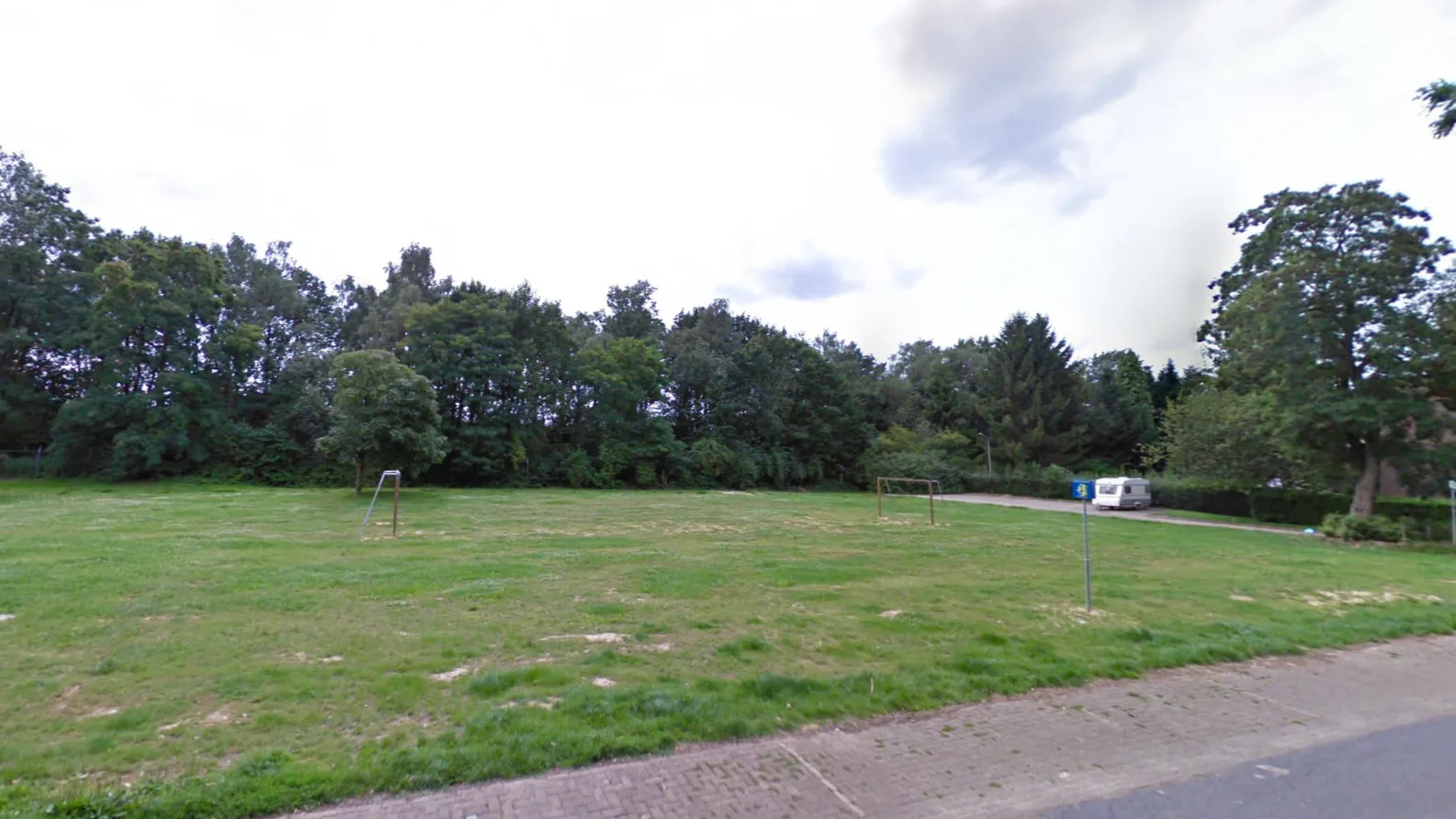 Jonge vrouw met Down meegelokt en aangerand: 'Ze durft niet meer naar buiten'