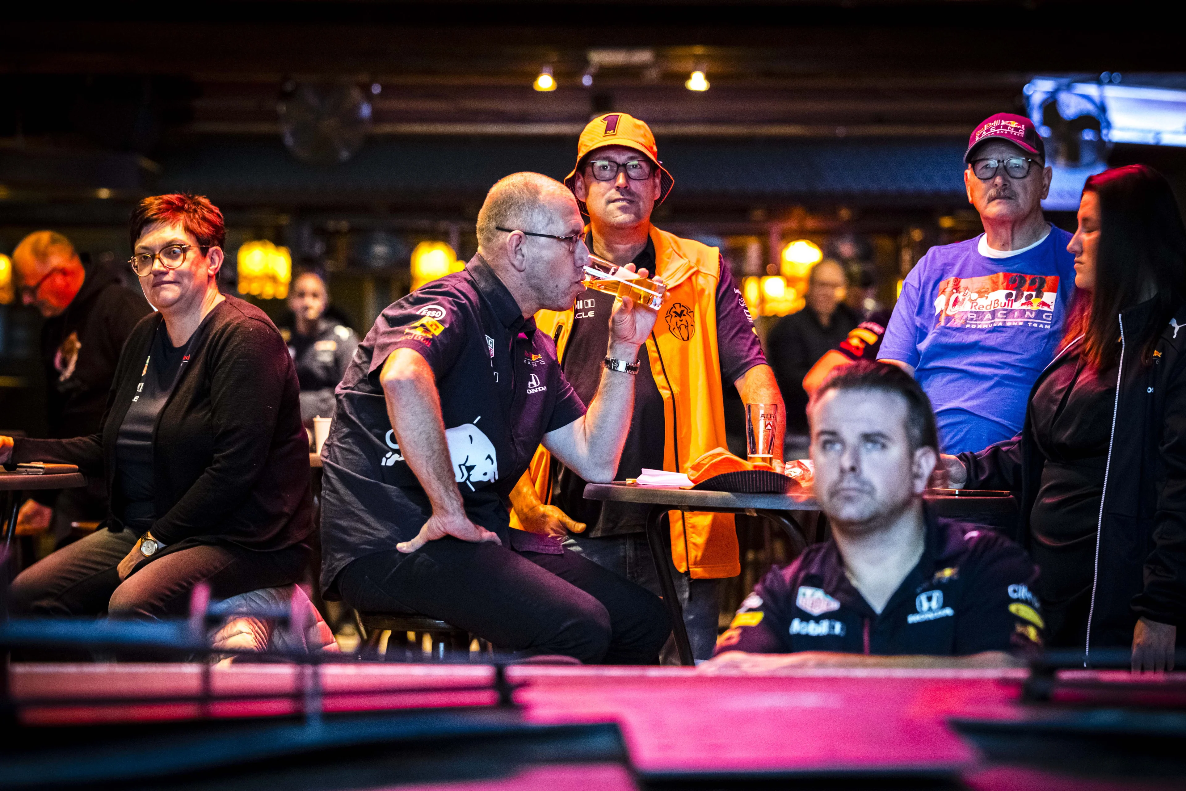 Fans volgen 'hun' Max met ei en spek in Limburgse Montfort