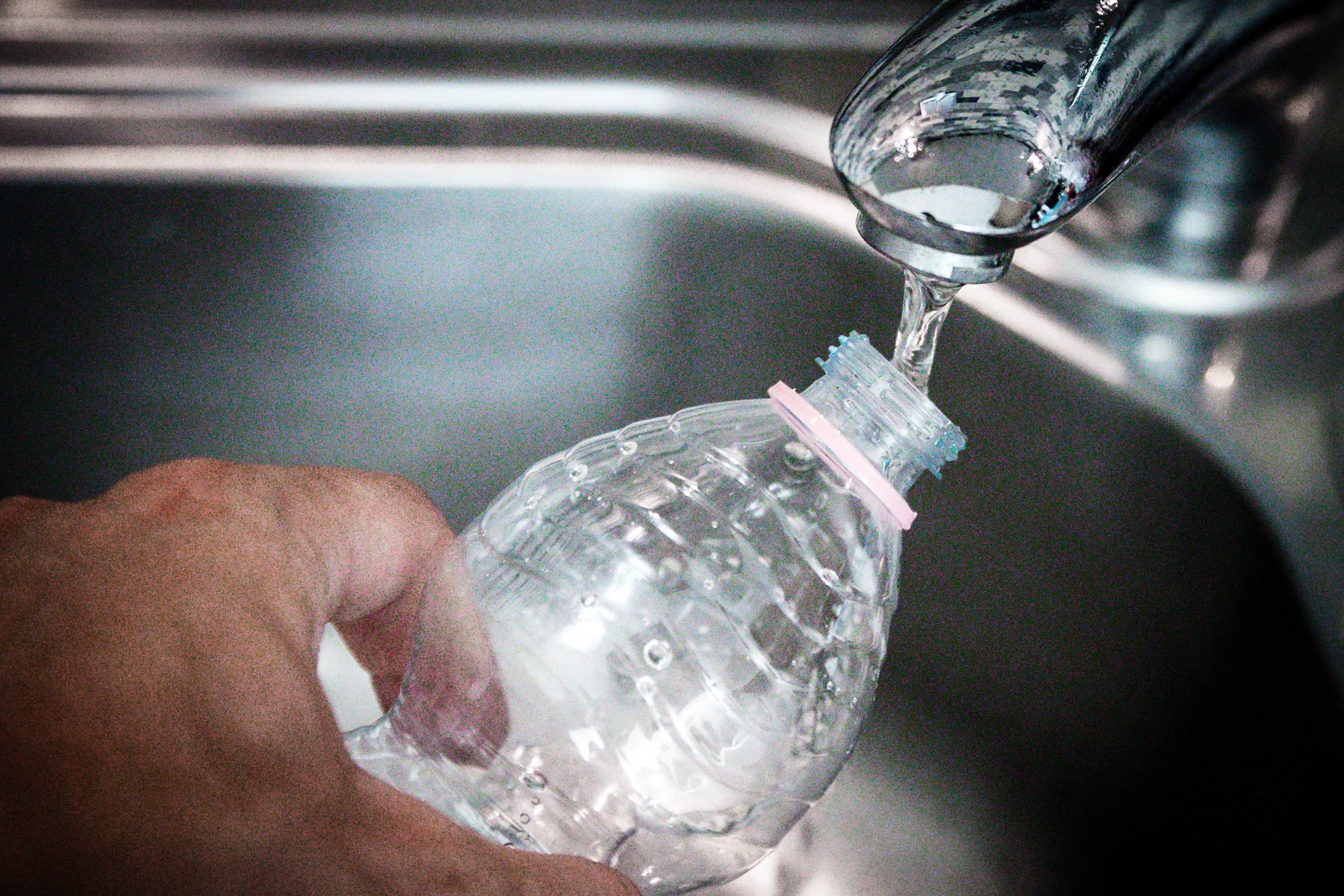 Coronavirus gevonden in rioolwater, maar 'corona kan niet in drinkwater komen'