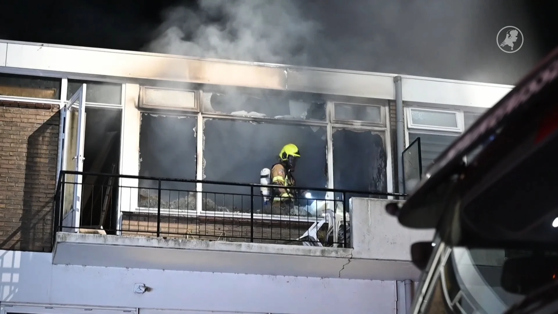 Gewonde naar ziekenhuis na uitslaande brand in appartement in Spijkenisse
