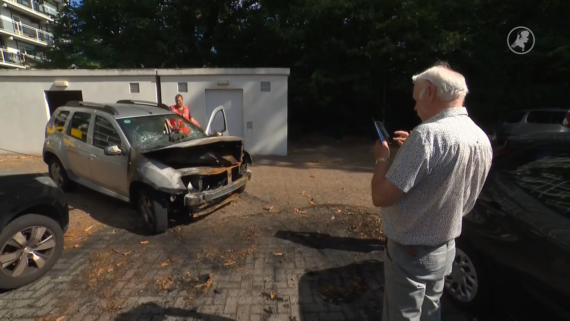 Eigenaren van verbrande auto’s in Breda ten einde raad na nieuwe brand