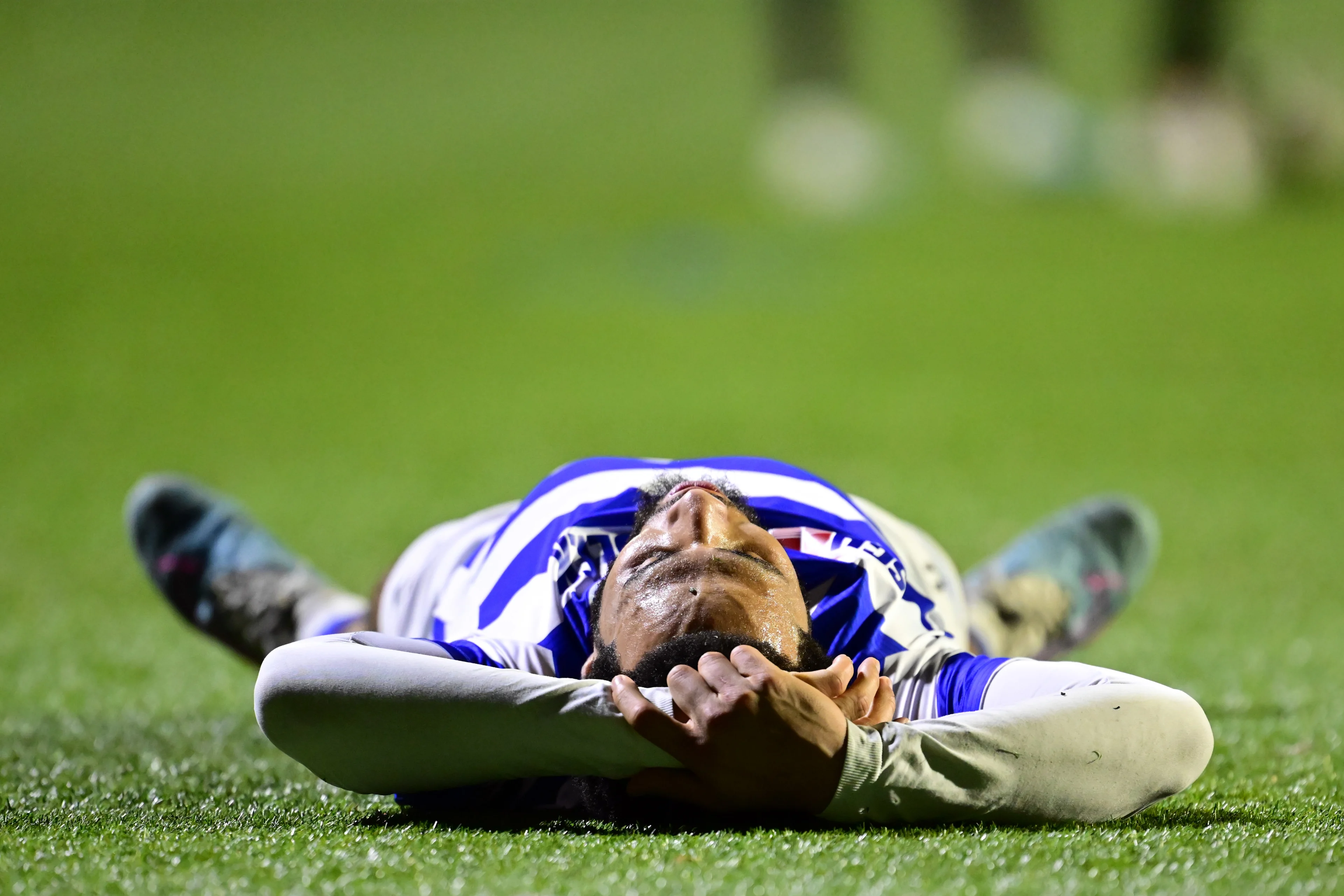 Amateurs Spakenburg strijdend ten onder tegen PSV (1-2) in halve finale beker