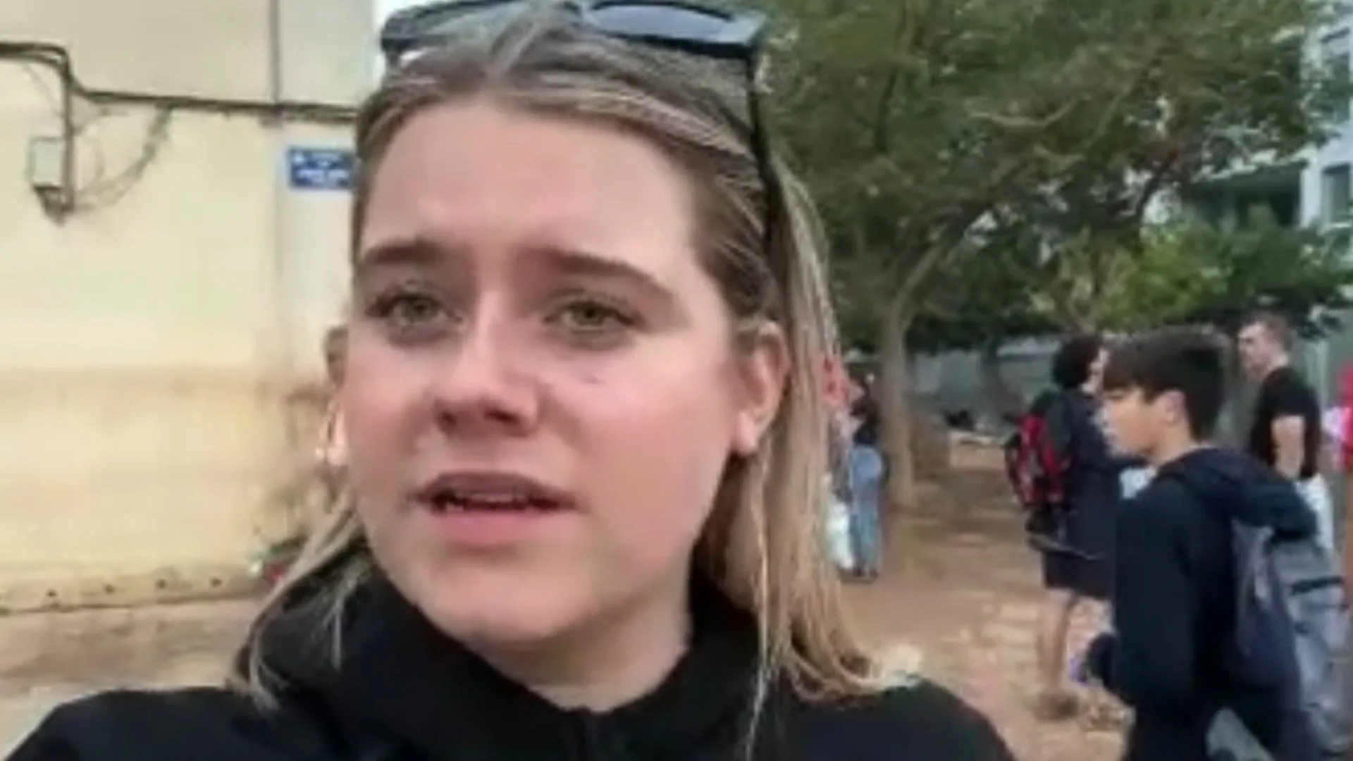 Lotte helpt in het Spaanse La Torre na het heftig noodweer