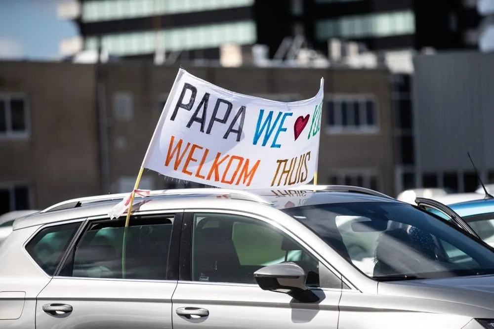 Marineschip De Ruyter na vijf maanden missie terug in 'ander' Nederland