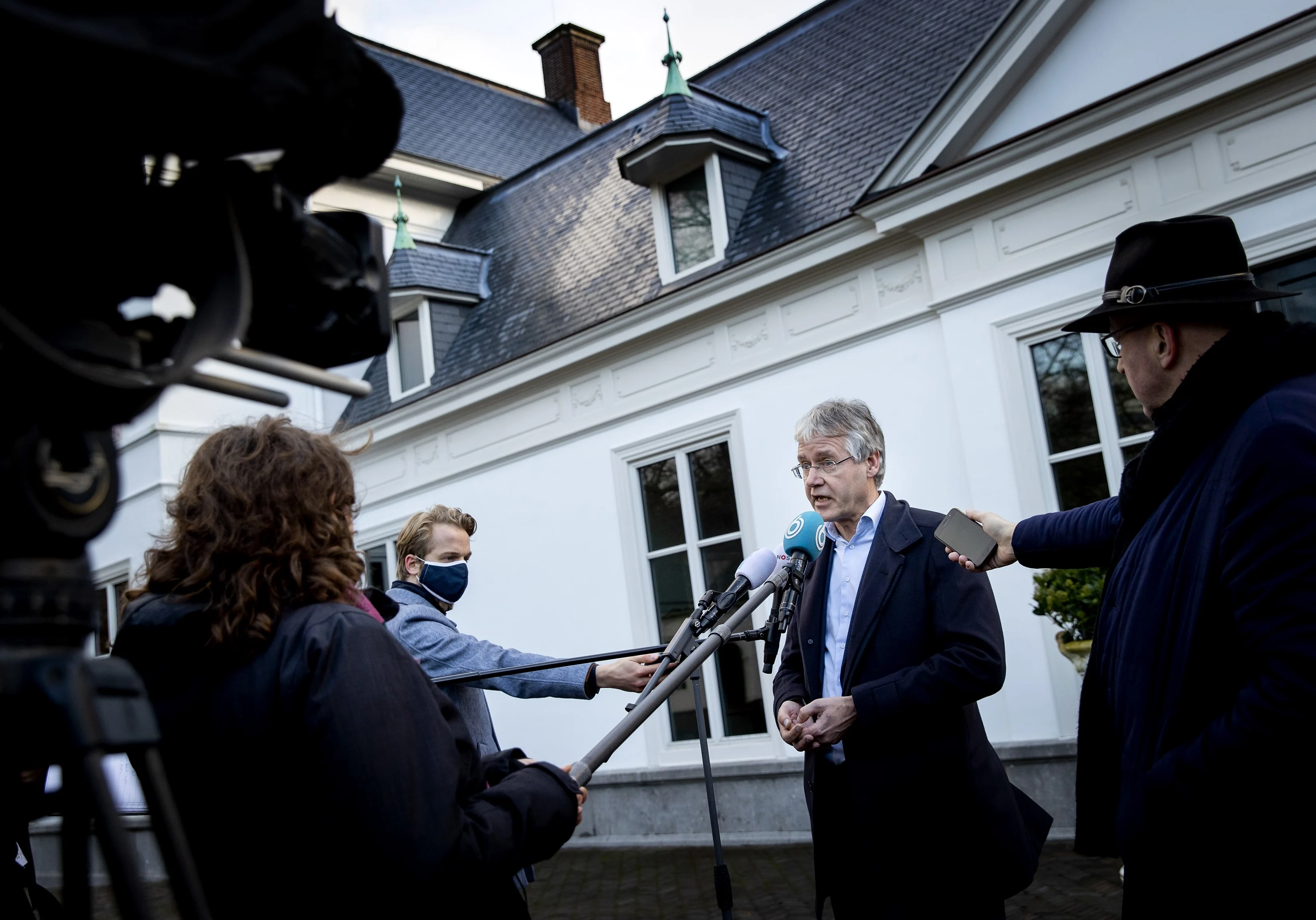 Hele klas in quarantaine en sneltesten bij leraren: zo gaat de heropening van de scholen eruit zien