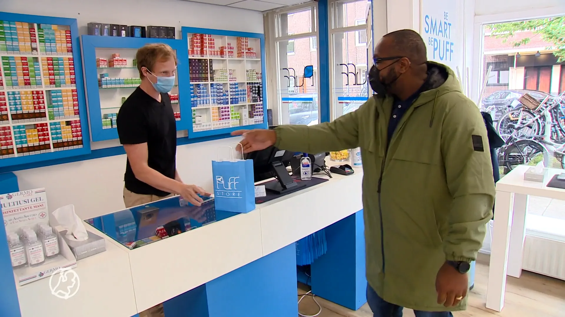 Verkopers e-sigaretten niet blij met verbod op smaakjes: 'De mensen gaan weer roken'