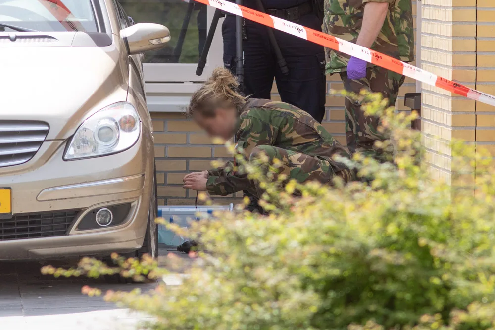'Handgranaat' aangetroffen onder geparkeerde auto in Hilversum