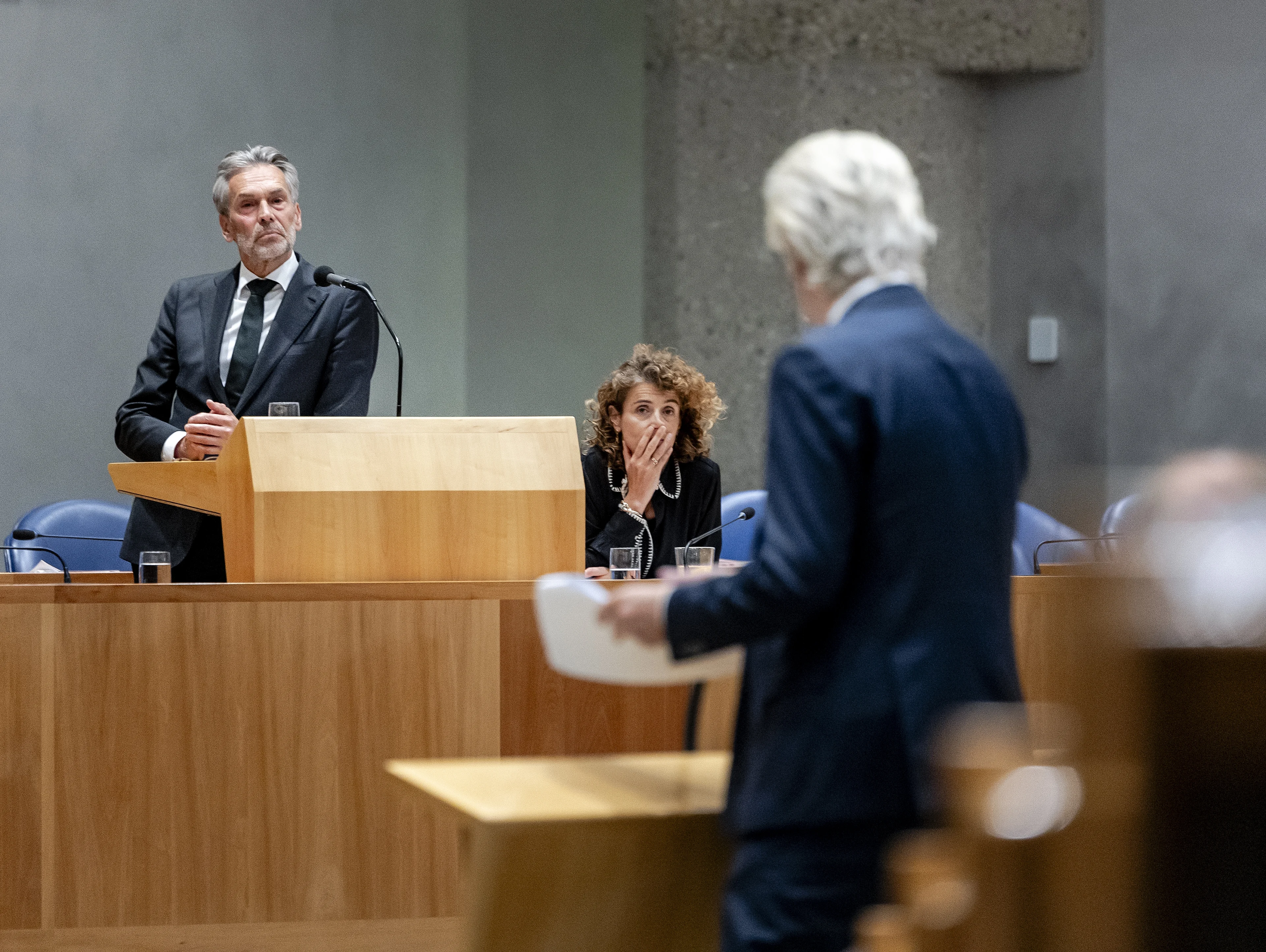 Verdeling door PVV achtergelaten ministersposten nog niet rond: asielpost is gewild