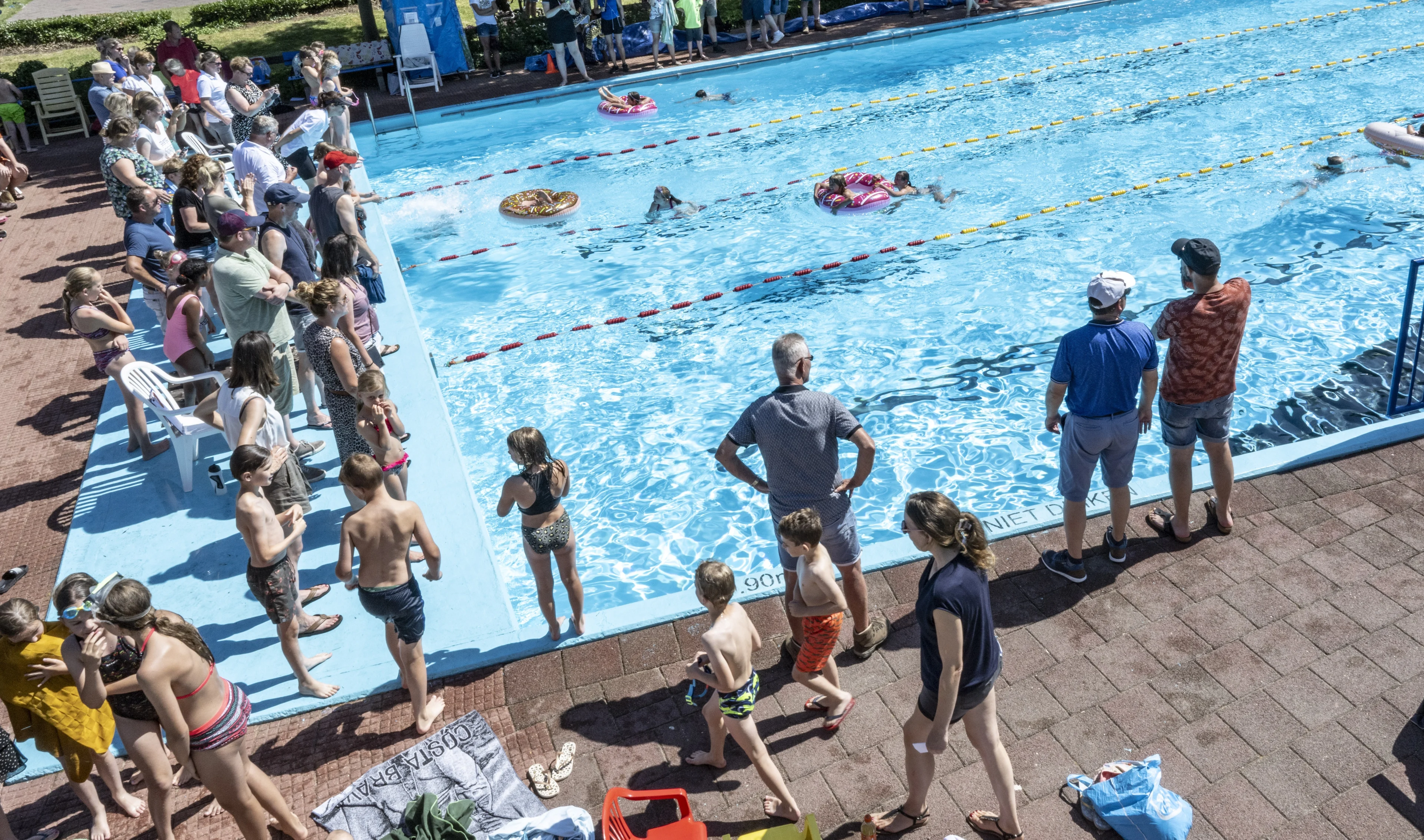 VeiligheidNL waarschuwt: verlies kinderen niet uit oog, jonge kinderen verdwijnen geluidloos onder water