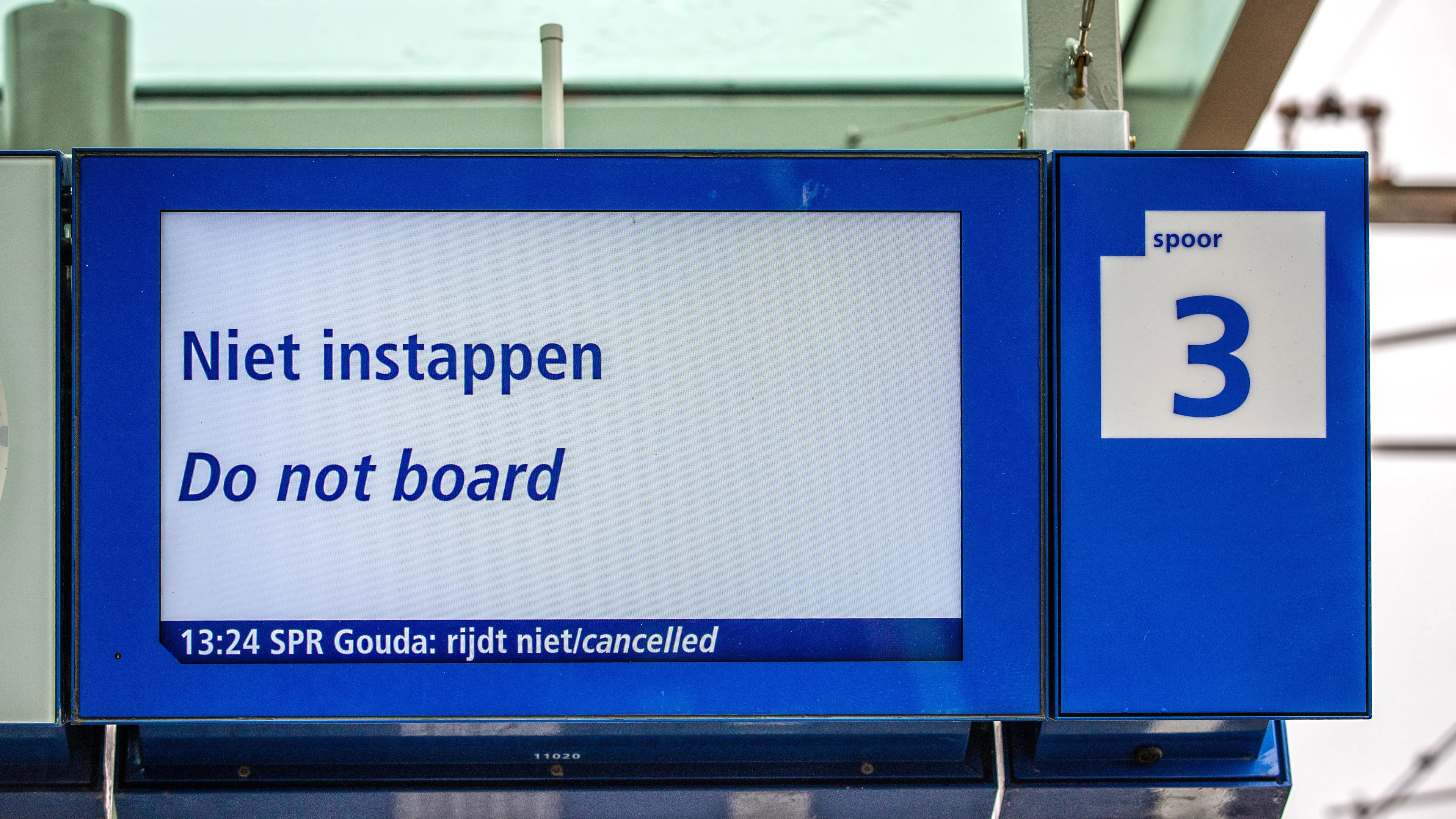 NS en Arriva leggen treinverkeer in heel Noord-Nederland plat om storm Poly