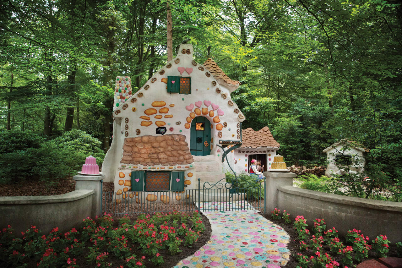 Pornofilm Sprookjesbos offline gehaald na ophef, Efteling 'zeer blij'