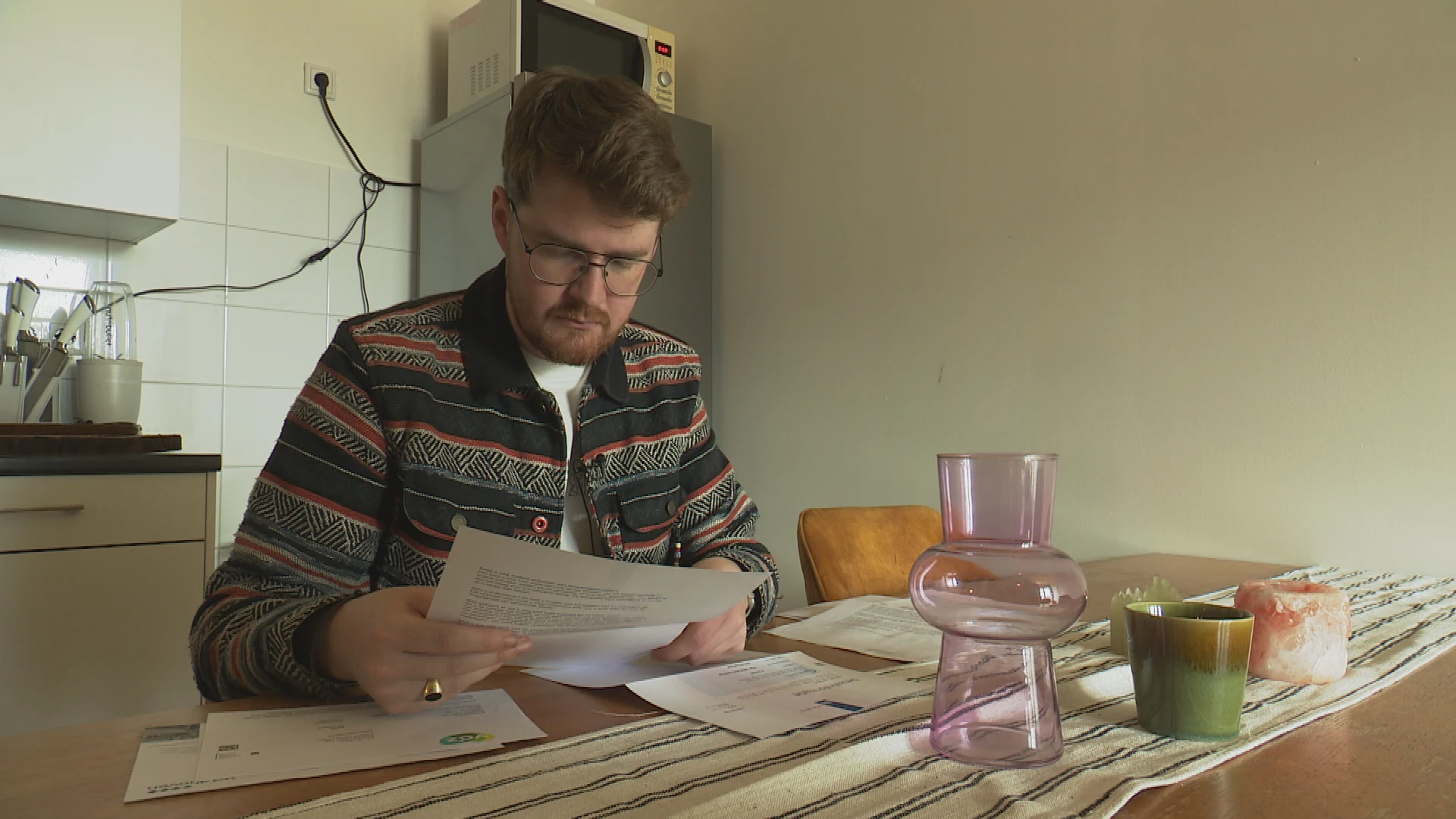 Jop (25) worstelt zich langzaam uit de schulden: ‘Kan echt iedereen overkomen’